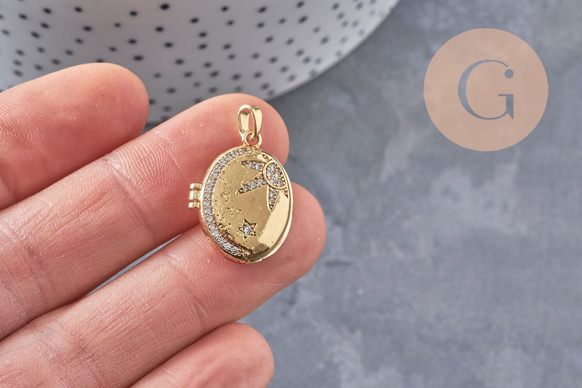 Gingerlily Pendentif locket ovale doré étoiles 17mm x1
