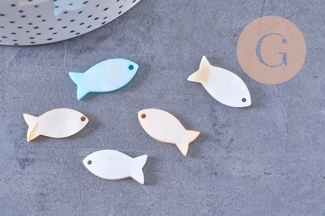 Gingerlily pendentif poisson nacre multicolore 19-24mm x5