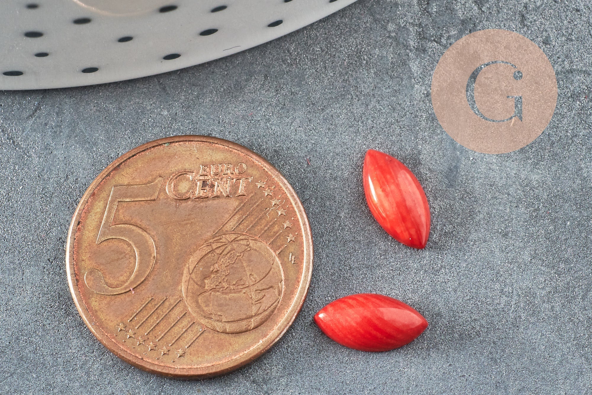 Gingerlily Cabochon marquise corail rouge naturel 5x10mm x1