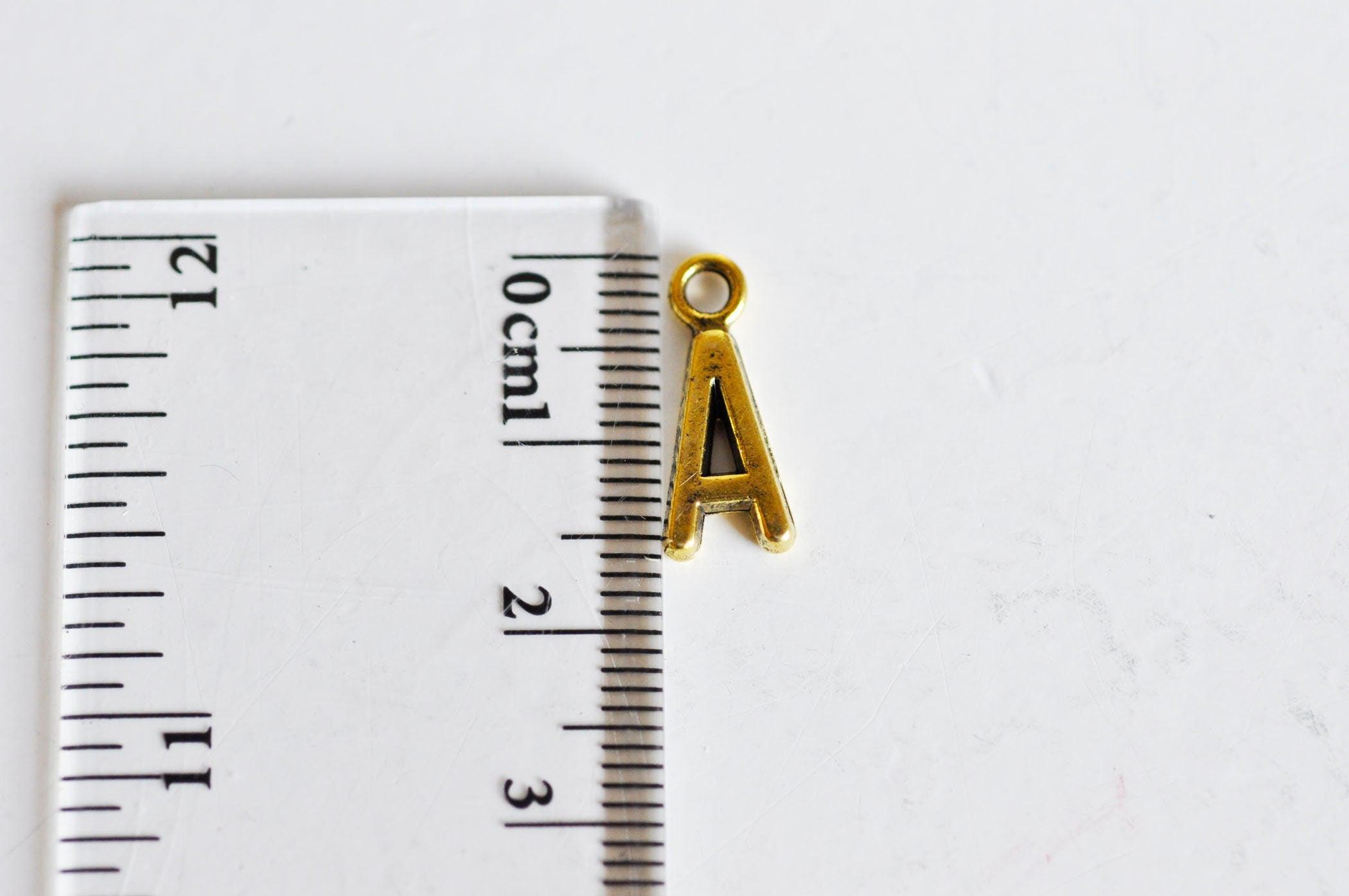Gingerlily Pendentifs lettre A doré 16mm lot 10