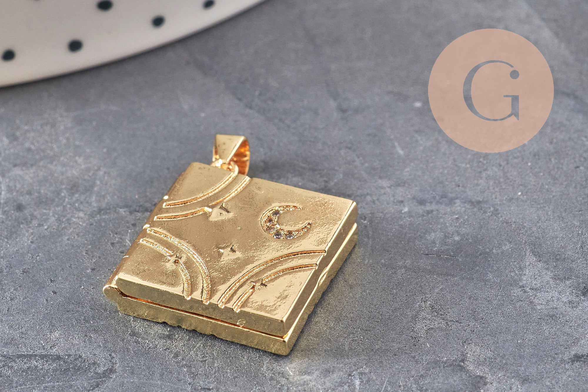 Gingerlily pendentif locket carré laiton doré 18K étoiles 20,5mm