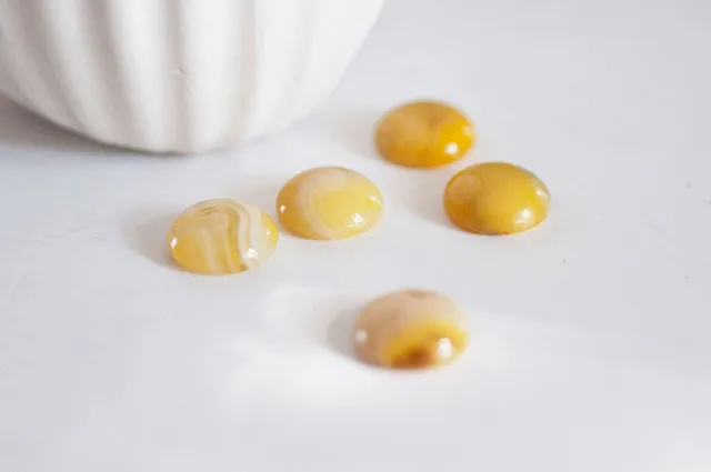 Gingerlily Agate cabochon rond jaune 14mm unité