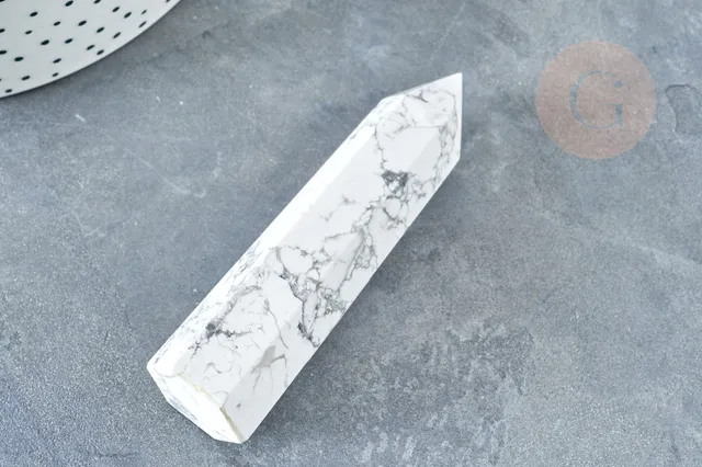 Gingerlily Pierres G8414 pointe howlite naturelle 70-80 mm