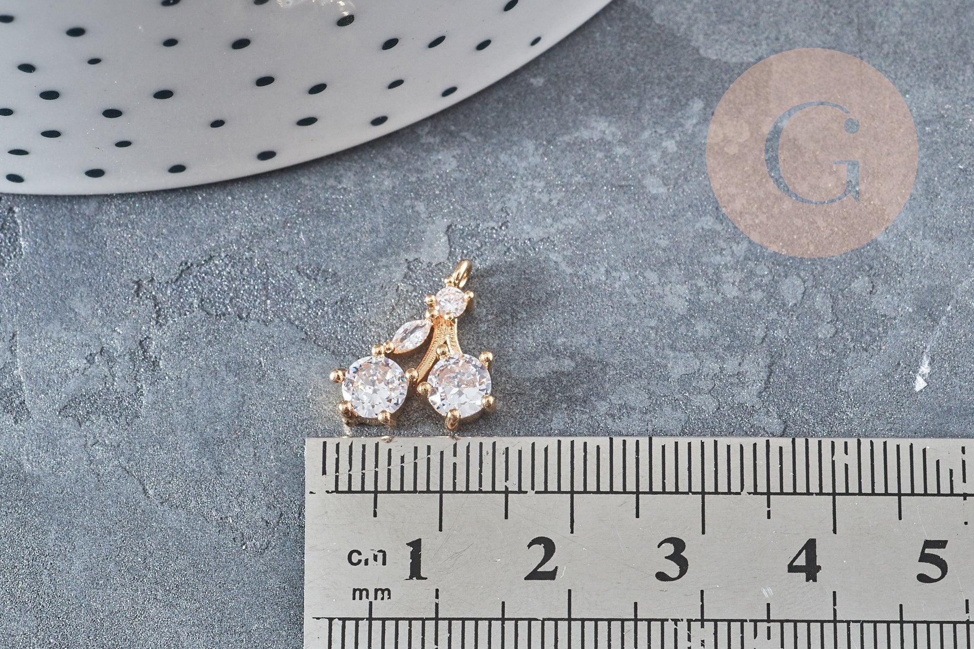 Gingerlily Pendentif Cerise laiton or zircons 14mm x1