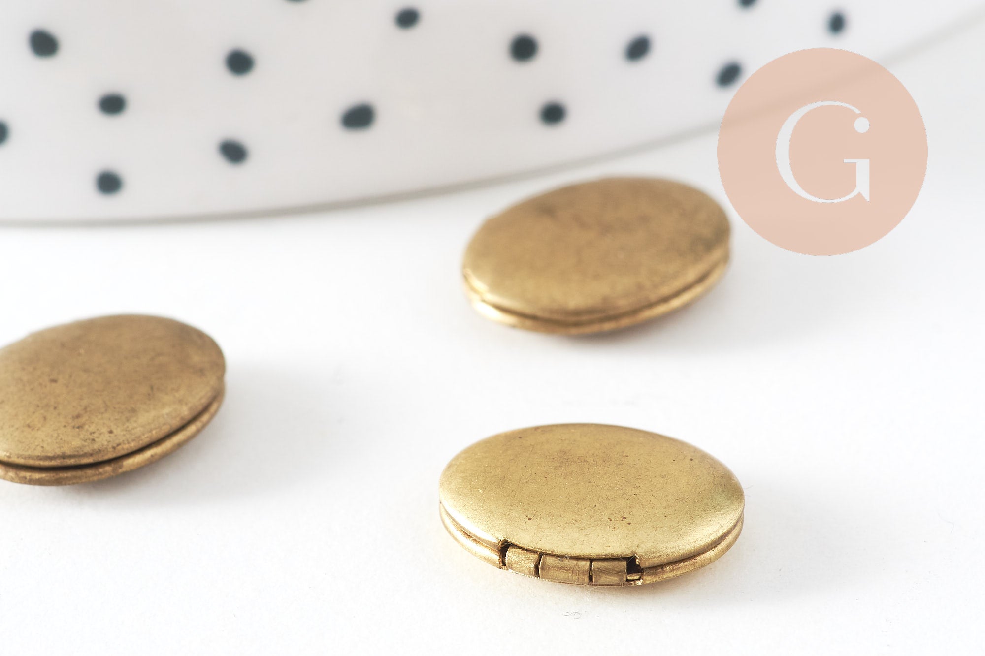 Gingerlily Pendentifs locket ovale porte-photo laiton brut 15 mm x1