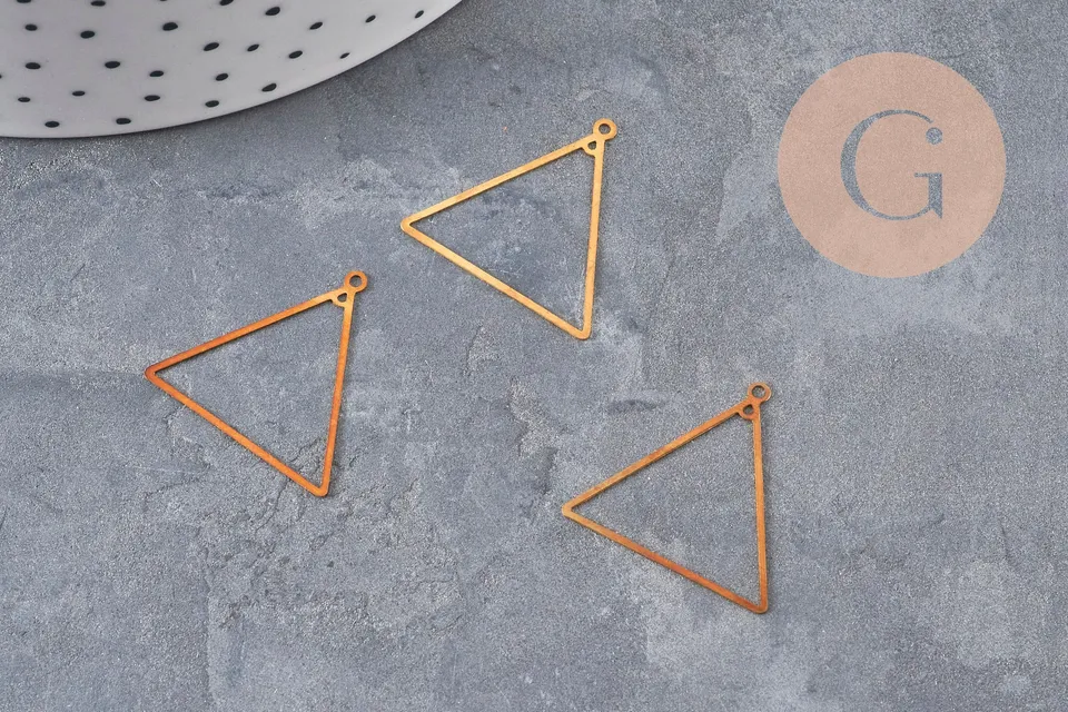 Gingerlily Pendentifs triangle évidé laiton brut 22mm x4