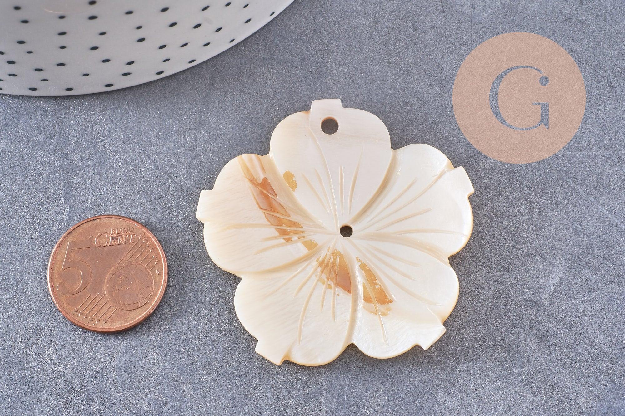 Gingerlily pendentif fleur nacre blanche 48mm x2 G10227