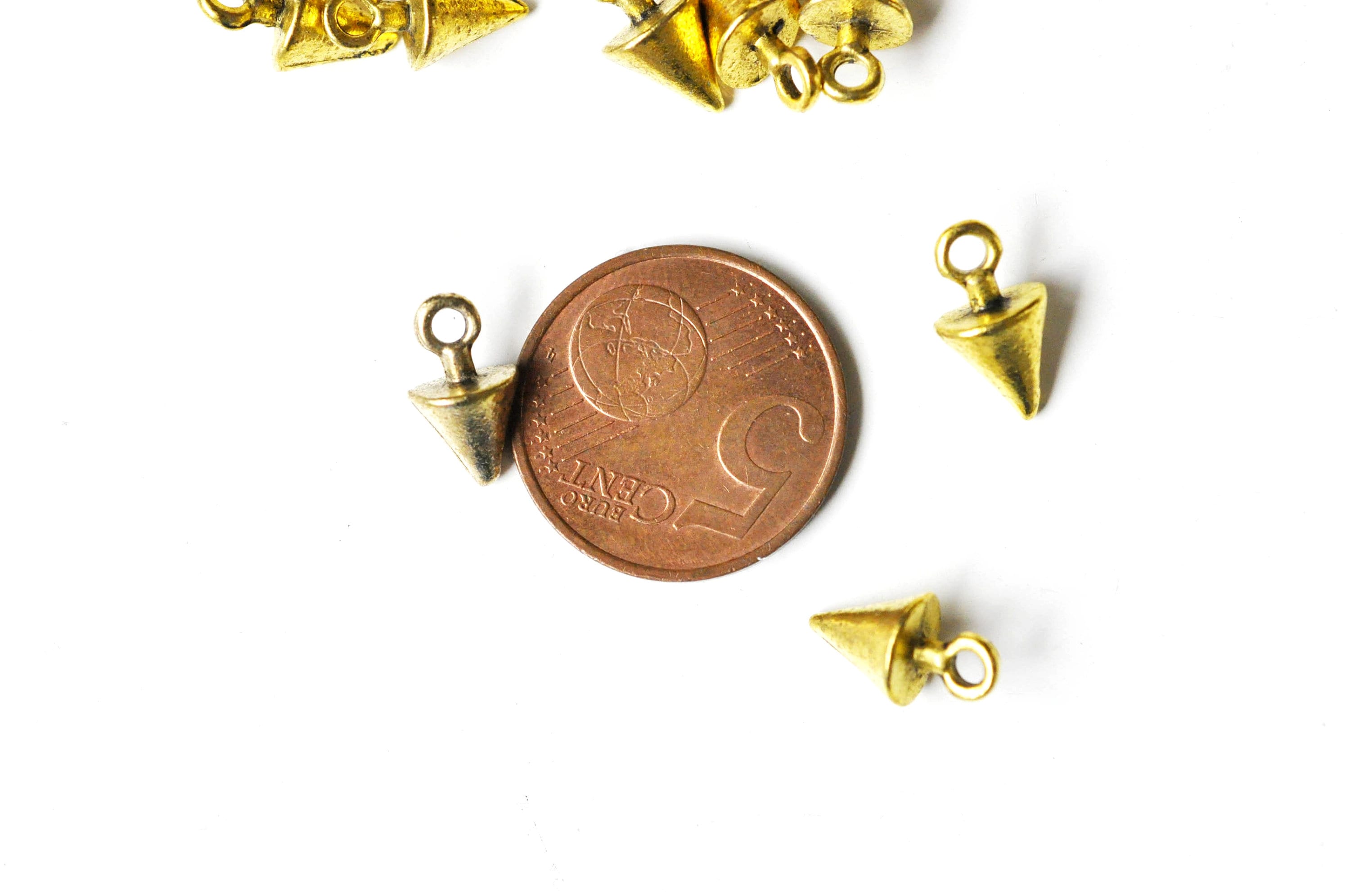 Gingerlily Pendentif pointe spike doré vieilli 13mm x10 rock