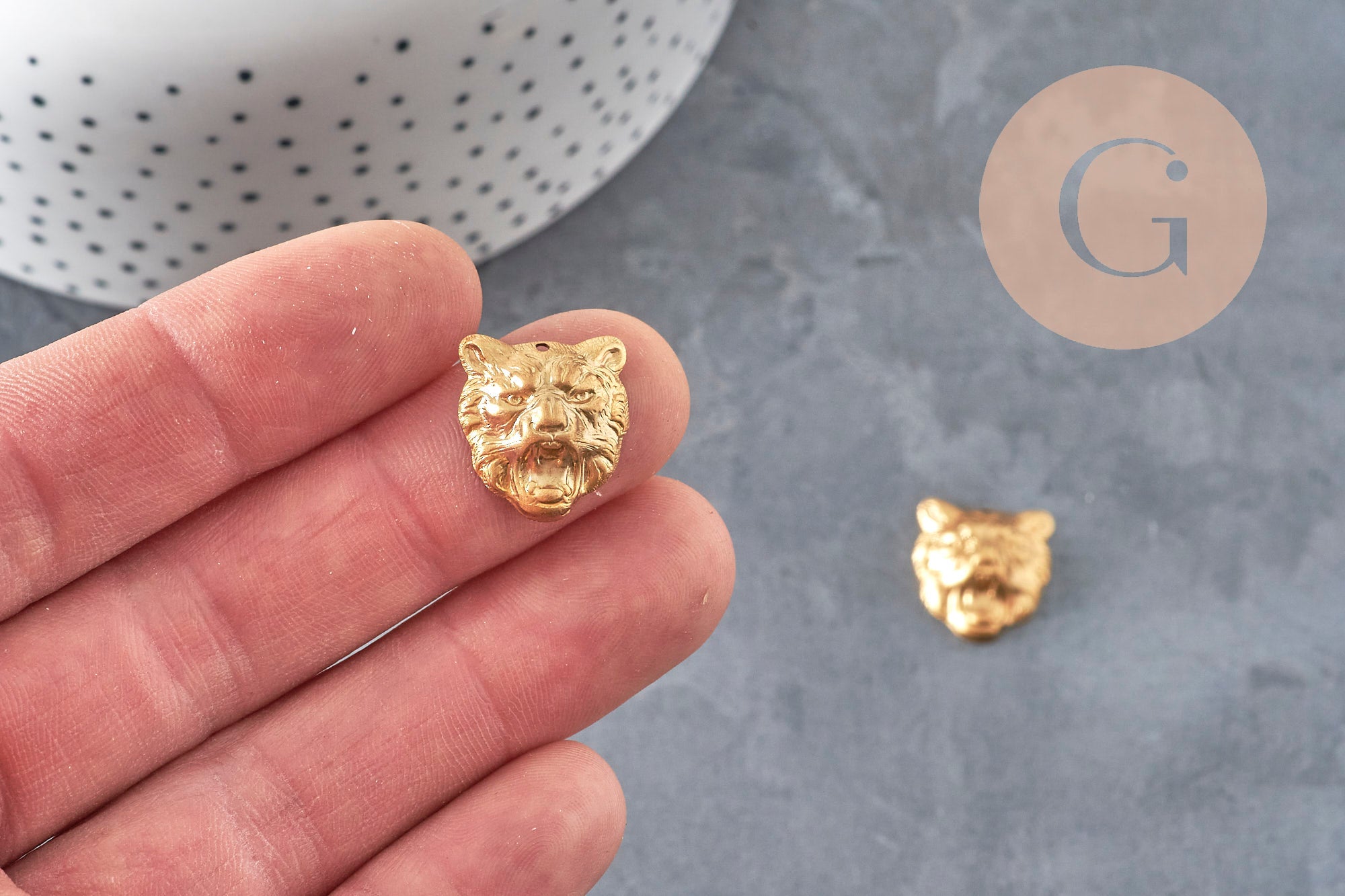 Gingerlily Pendentifs tigre G10163 laiton brut 16mm x1