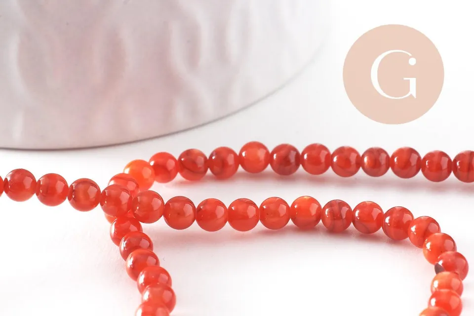 Gingerlily Perle ronde nacre G9974 rouge teinté 4mm fil