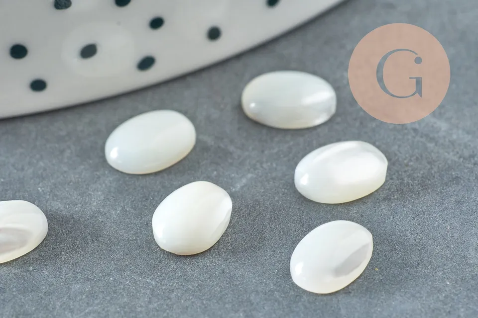 Gingerlily cabochon nacre blanche ovale 8x6mm pierre bijou DIY