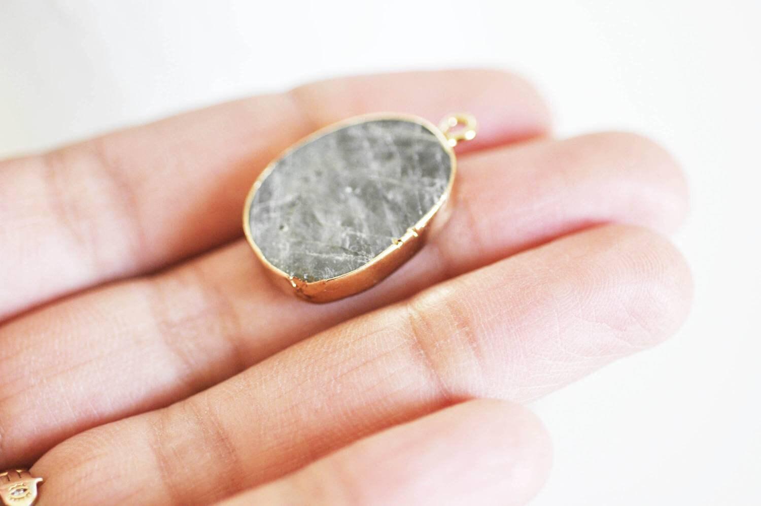 Gingerlily Pendentif ovale labradorite naturelle 28 mm x1