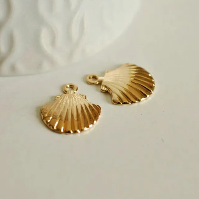 Gingerlily Pendentif coquillage laiton doré 19mm x1 G0134
