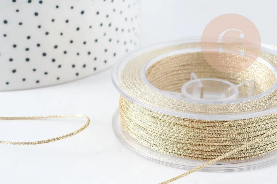 Gingerlily Cordon doré clair G9094 fil polyester 1mm 1 mètre