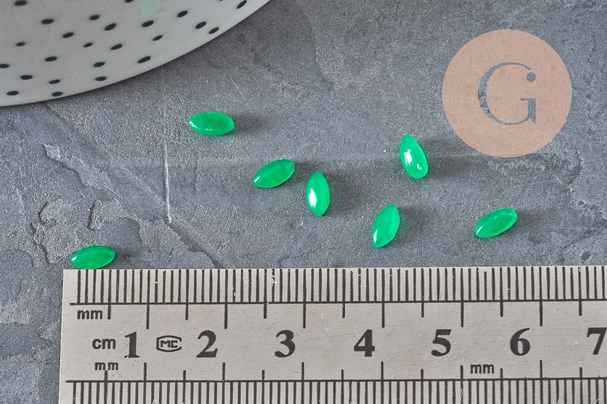 Gingerlily G11242 cabochon navette jade vert 6x3 mm
