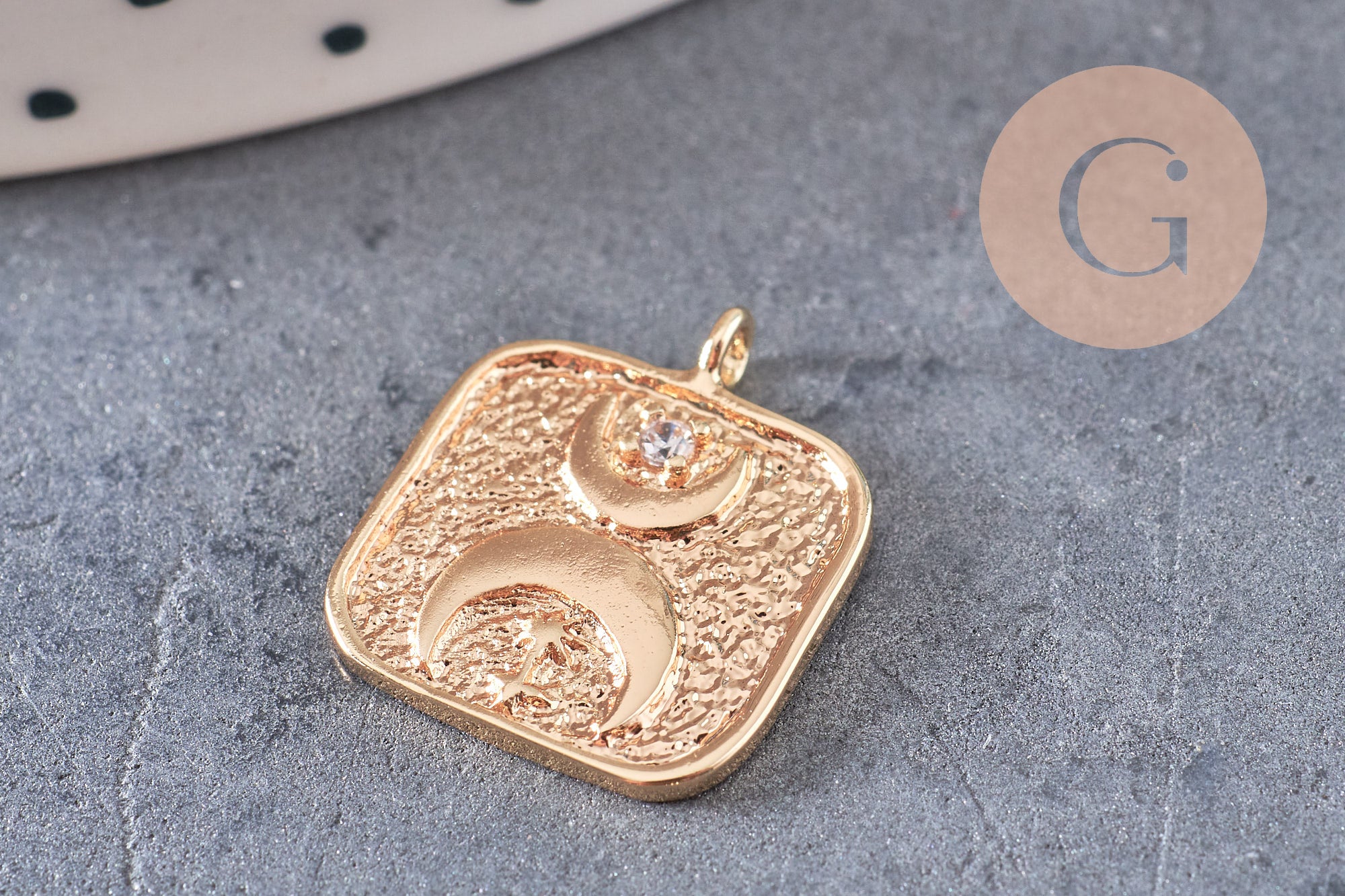 Gingerlily G10559 pendentif carré lune laiton doré 19mm x1