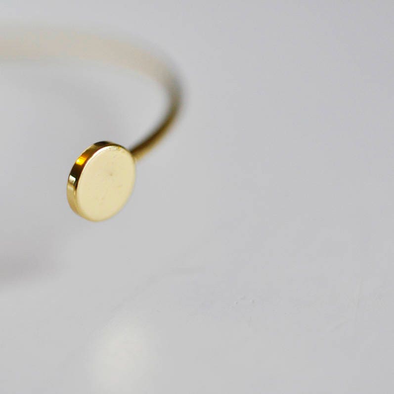 Gingerlily Bracelet jonc réglable lune laiton doré 14K, x1
