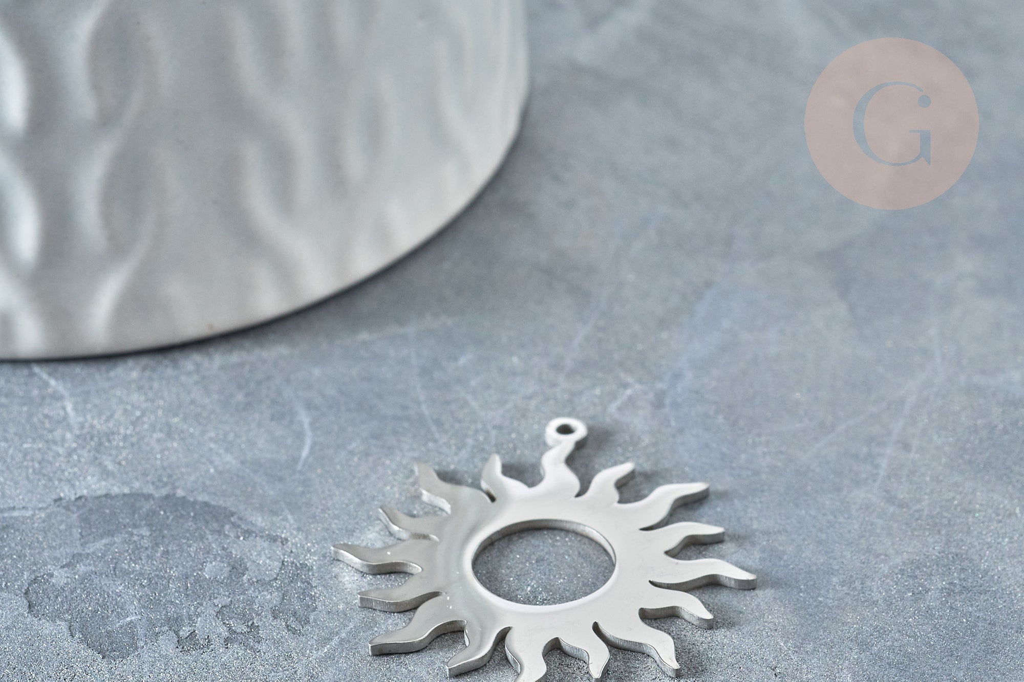 Gingerlily Pendentifs Soleil Acier Platine 32.5mm Inox
