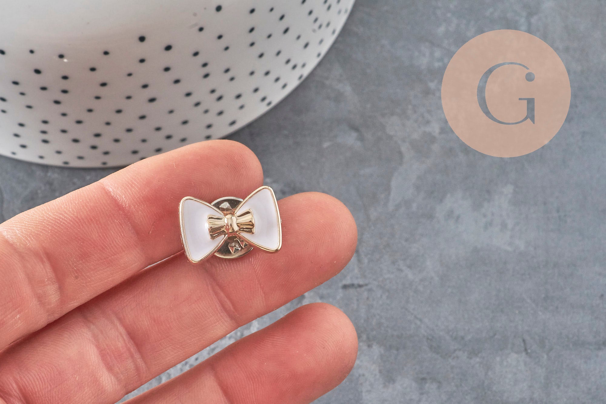 Gingerlily G11331 broche pin's nœud blanc doré 18,5 mm x1