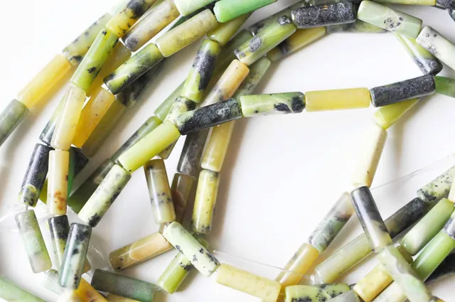 Gingerlily Tube Jade Australien Vert Fil 28 Perles