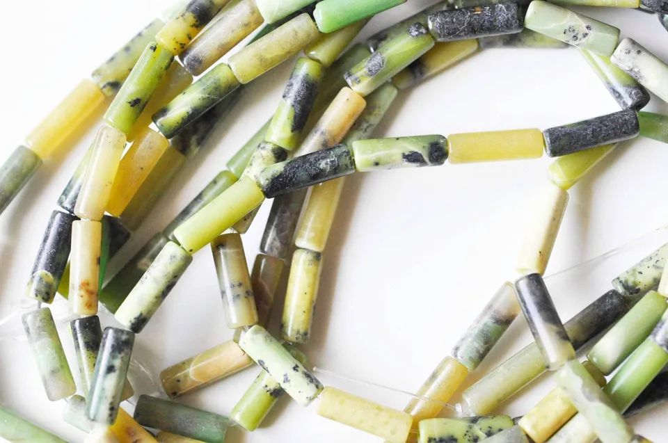 Gingerlily Tube Jade Australien Vert Fil 28 Perles