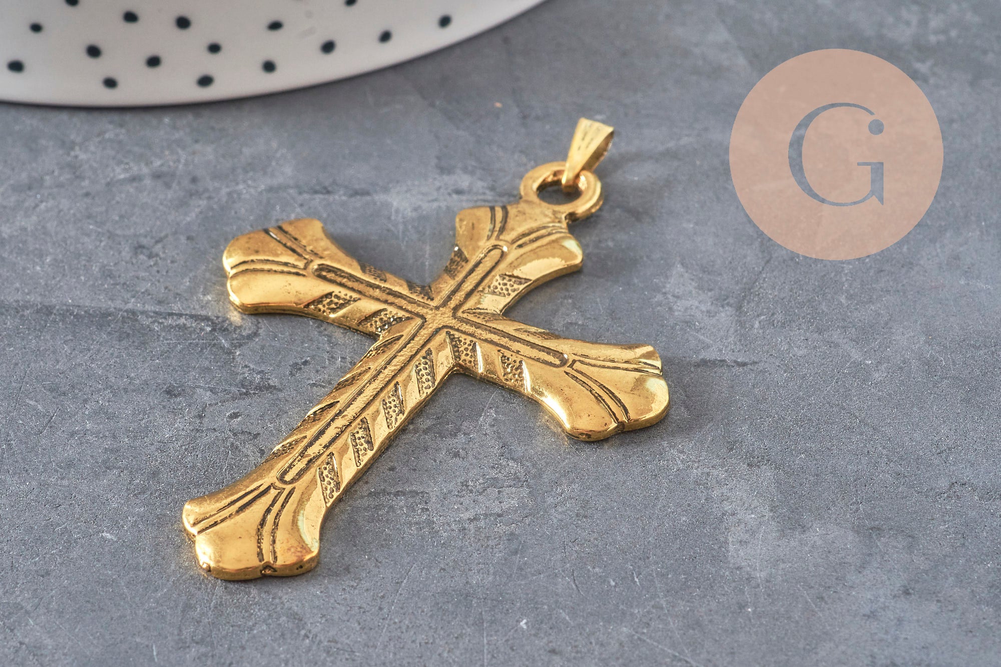 Gingerlily Pendentifs G2368 pendentif grande croix dorée 75mm