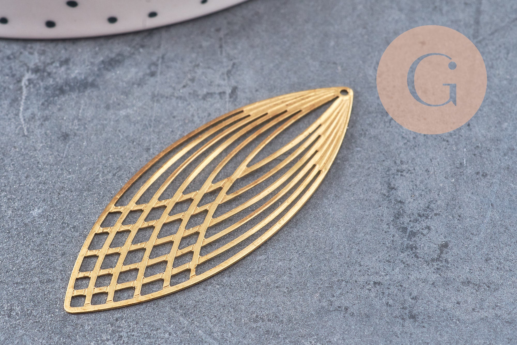 Gingerlily Pendentifs G10930 estampe feuille laiton brut 56mm x2