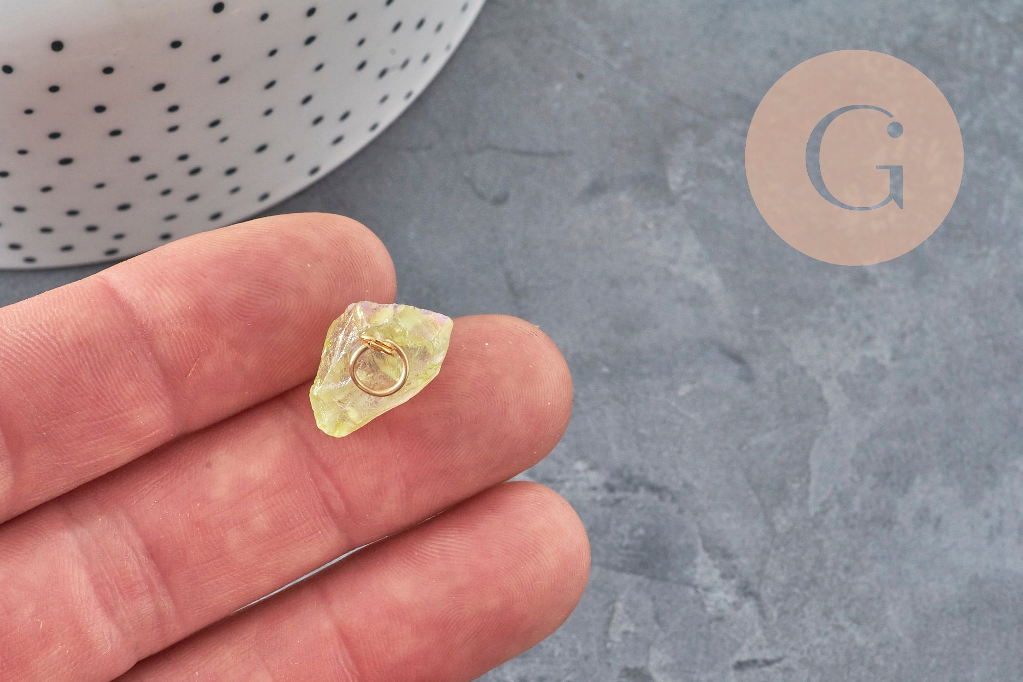 Gingerlily Breloque Pépite G11368 quartz coloré doré