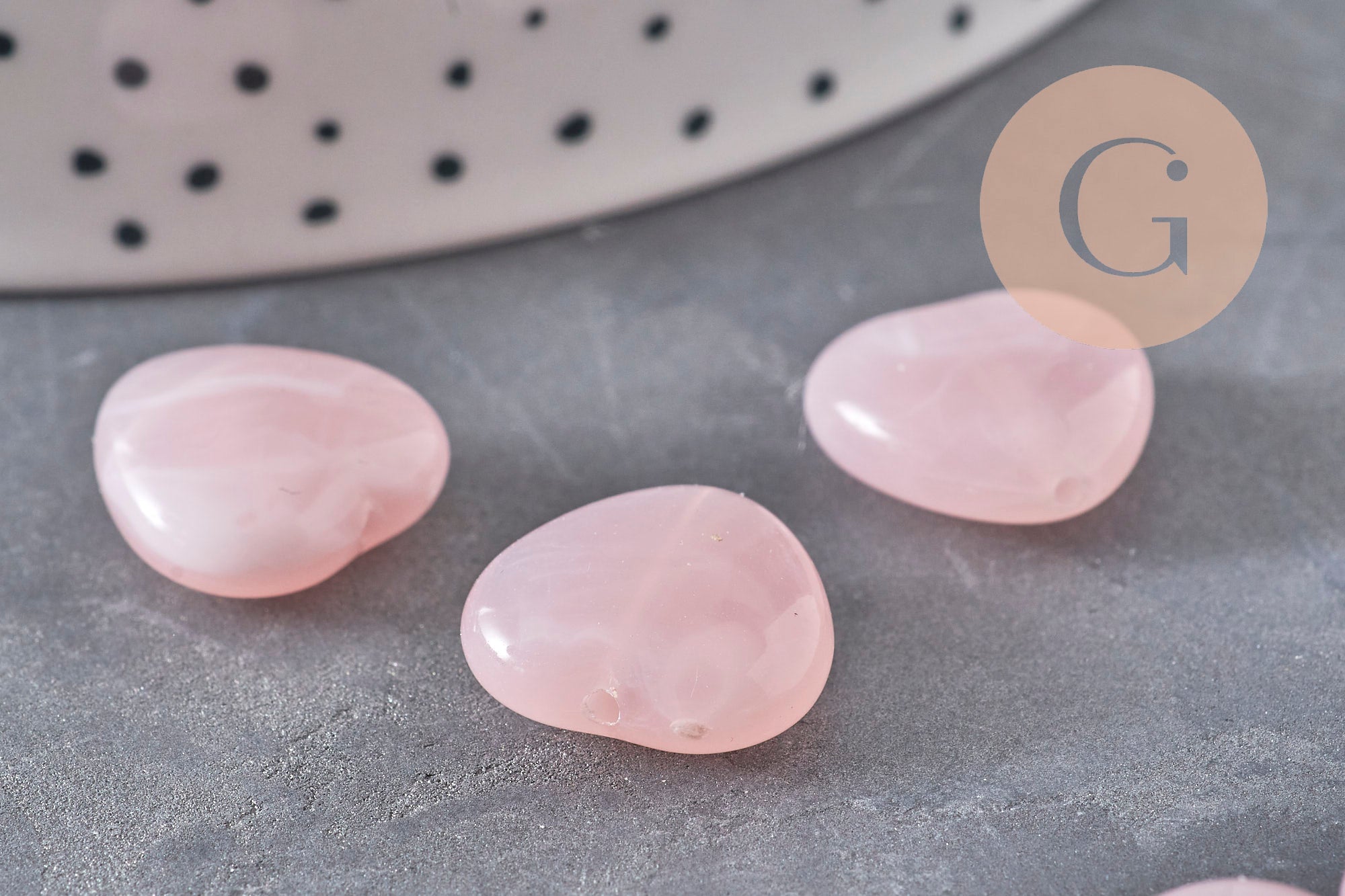 Gingerlily Perle cœur acrylique rose marbré 15mm x10