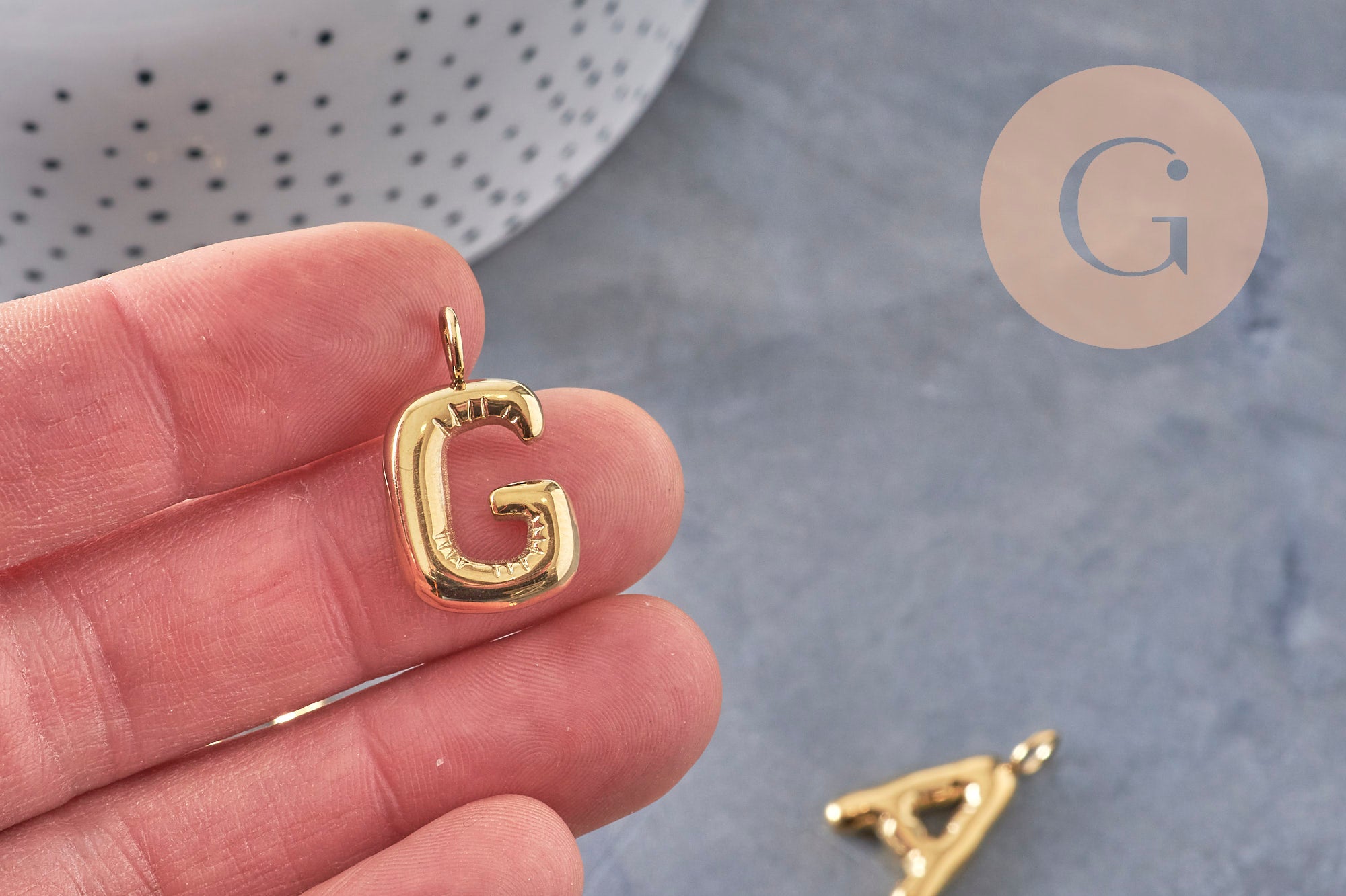 Gingerlily Pendentif lettre ballon G10977 pendentif acier doré 24mm