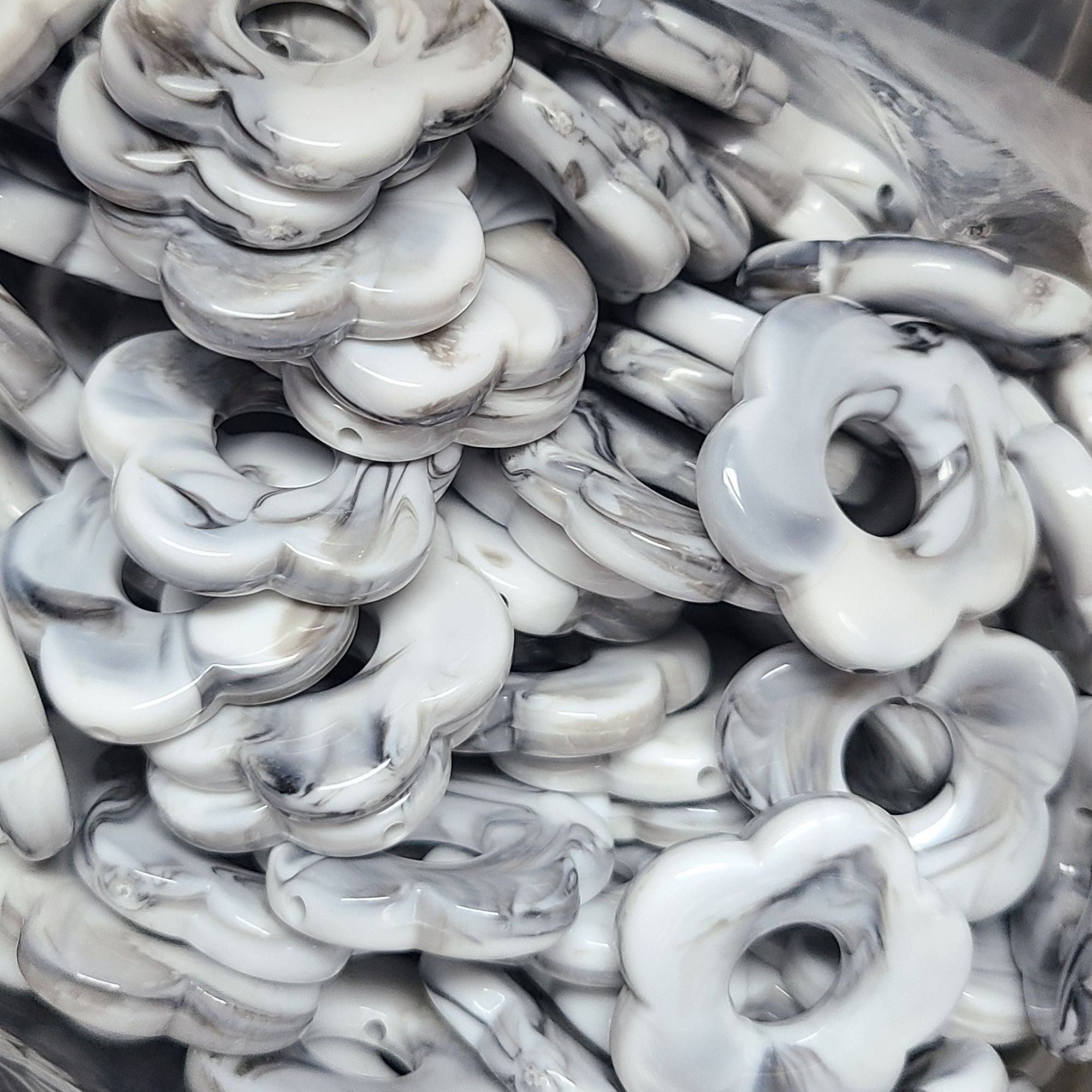 ARTSHOP Flower 57 fleur capucine blanc gris marbré 27mm