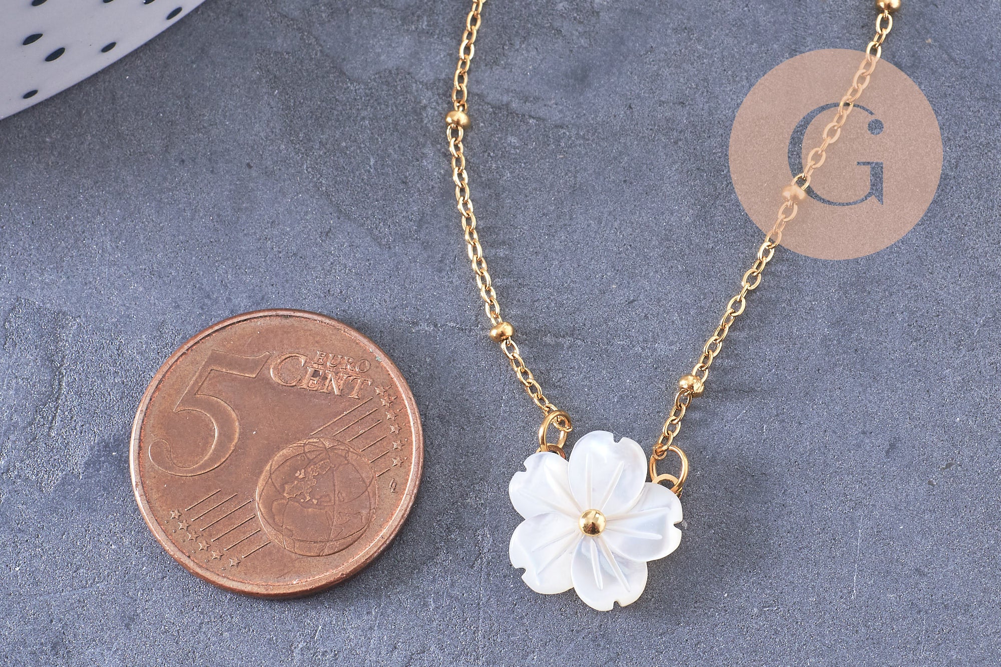 Gingerlily Chaînes 10581 collier fleur nacre doré 45cm