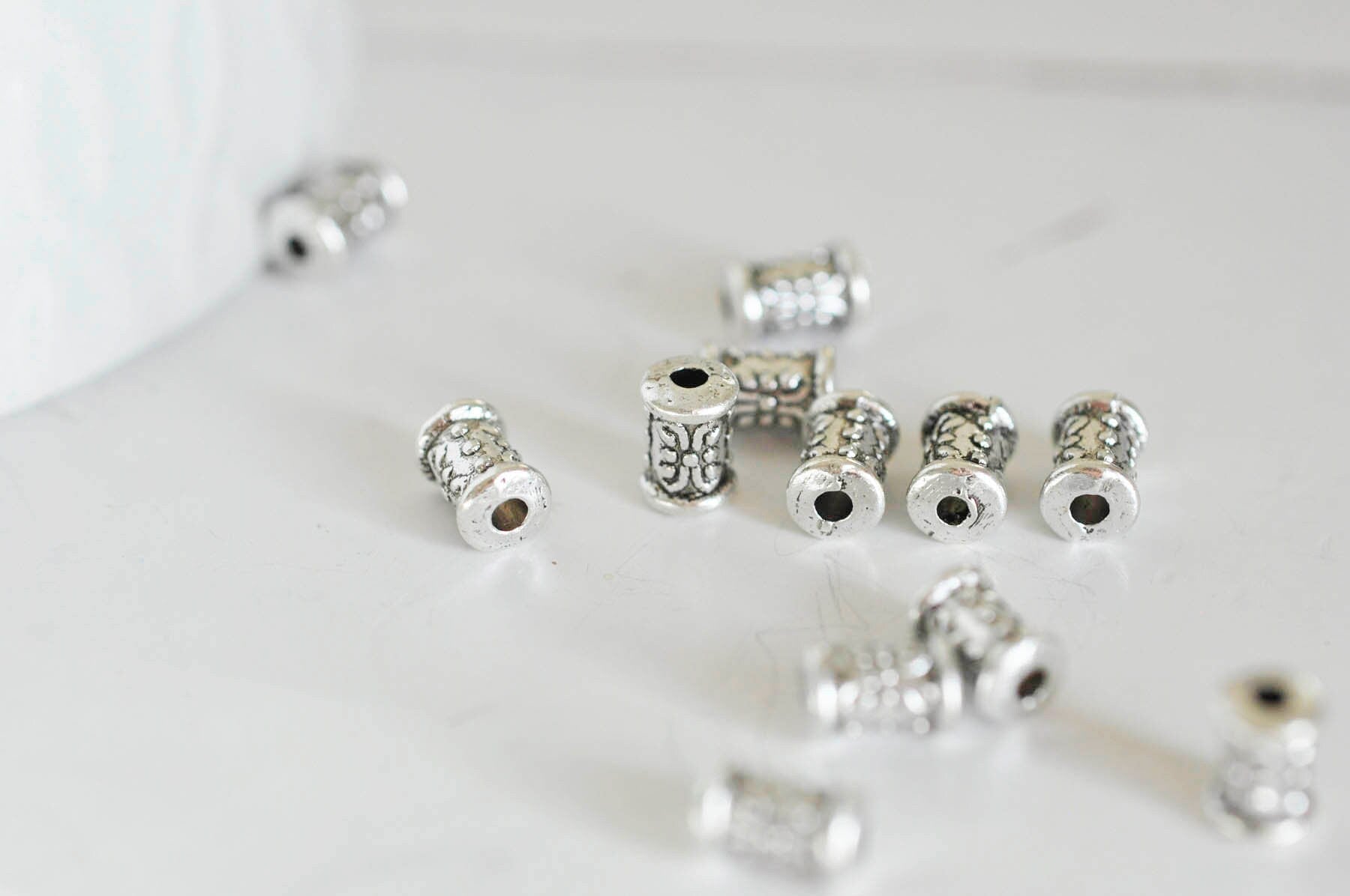 Gingerlily perle tube argent gravé 7mm x10