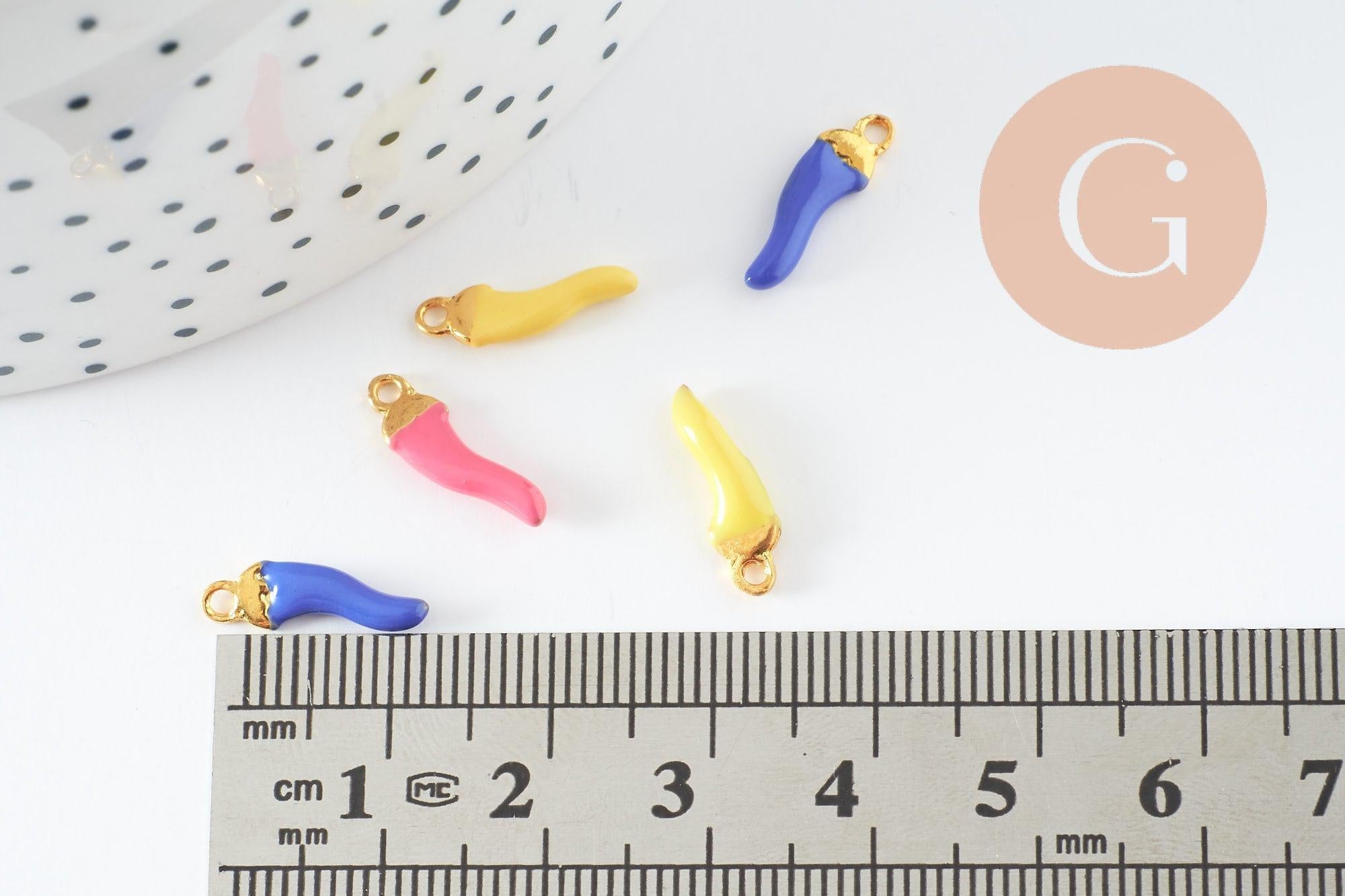 Gingerlily Pendentif piment émail multicolore doré 14,5 mm x5