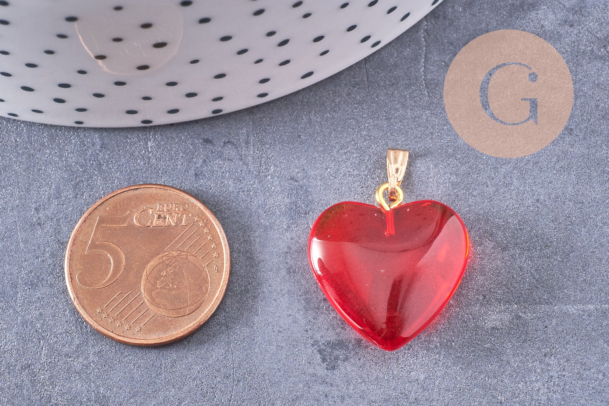 Gingerlily Pendentif coeur verre rouge doré 22mm unité