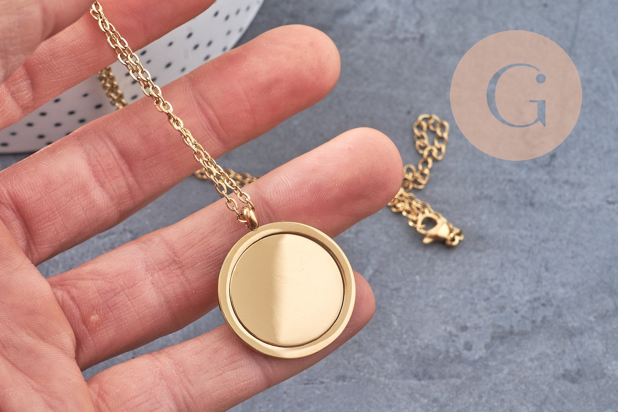 Gingerlily Bijoux personnalisés G10928 collier rotatif doré sans gravure