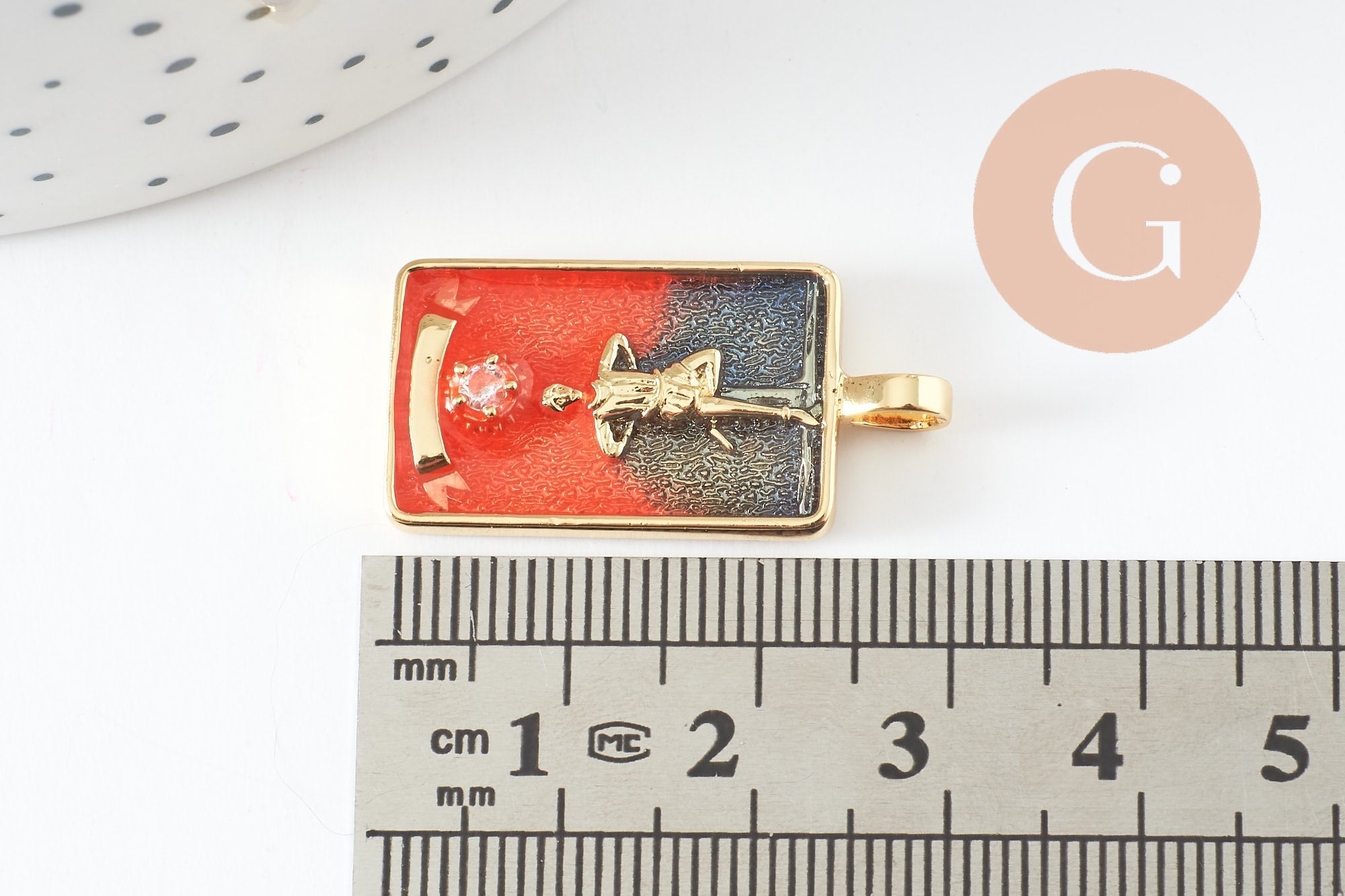 Gingerlily pendentif tarot Le Pendu laiton doré 30mm émaillé zircon