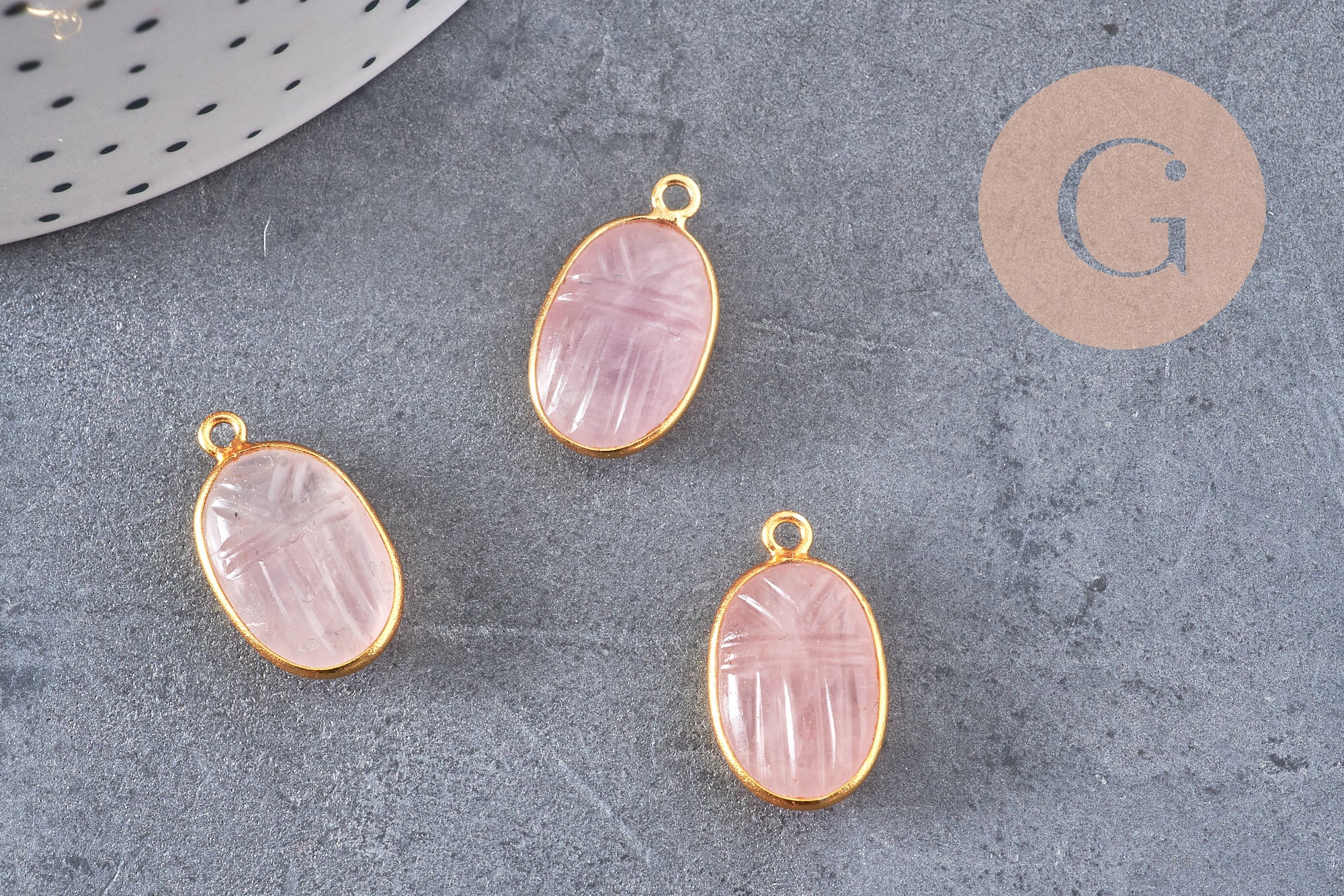 Gingerlily pendentif scarabée G10853 quartz rose 20mm doré