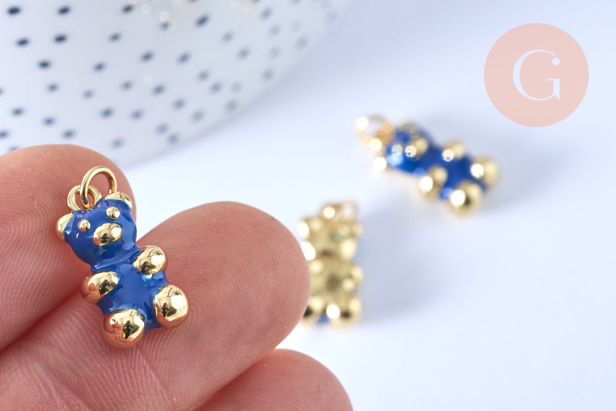 Gingerlily Pendentifs ourson laiton doré 17,5 mm résine bleue