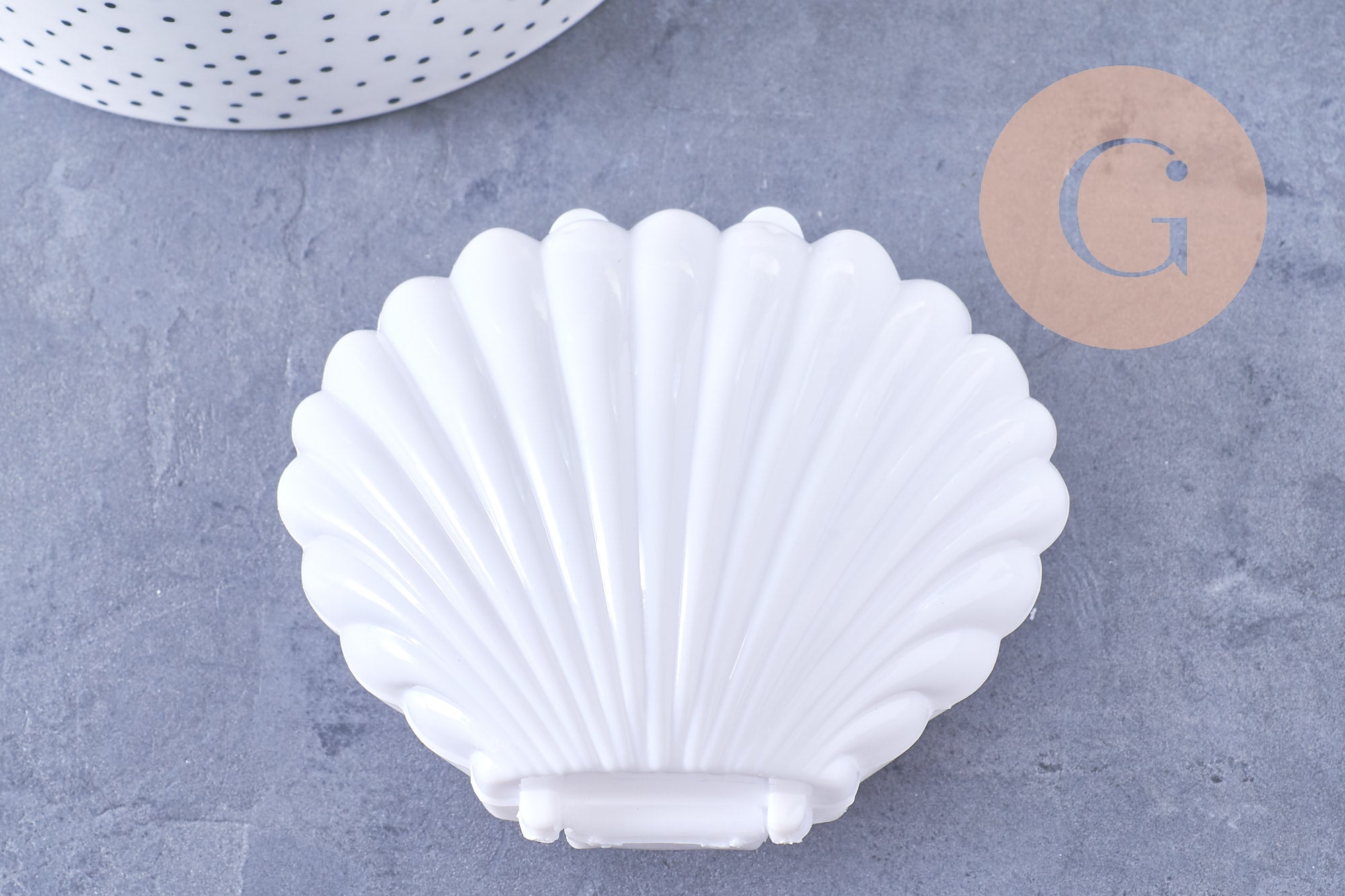 Gingerlily Boîte coquillage plastique blanc 9x7,5cm x1