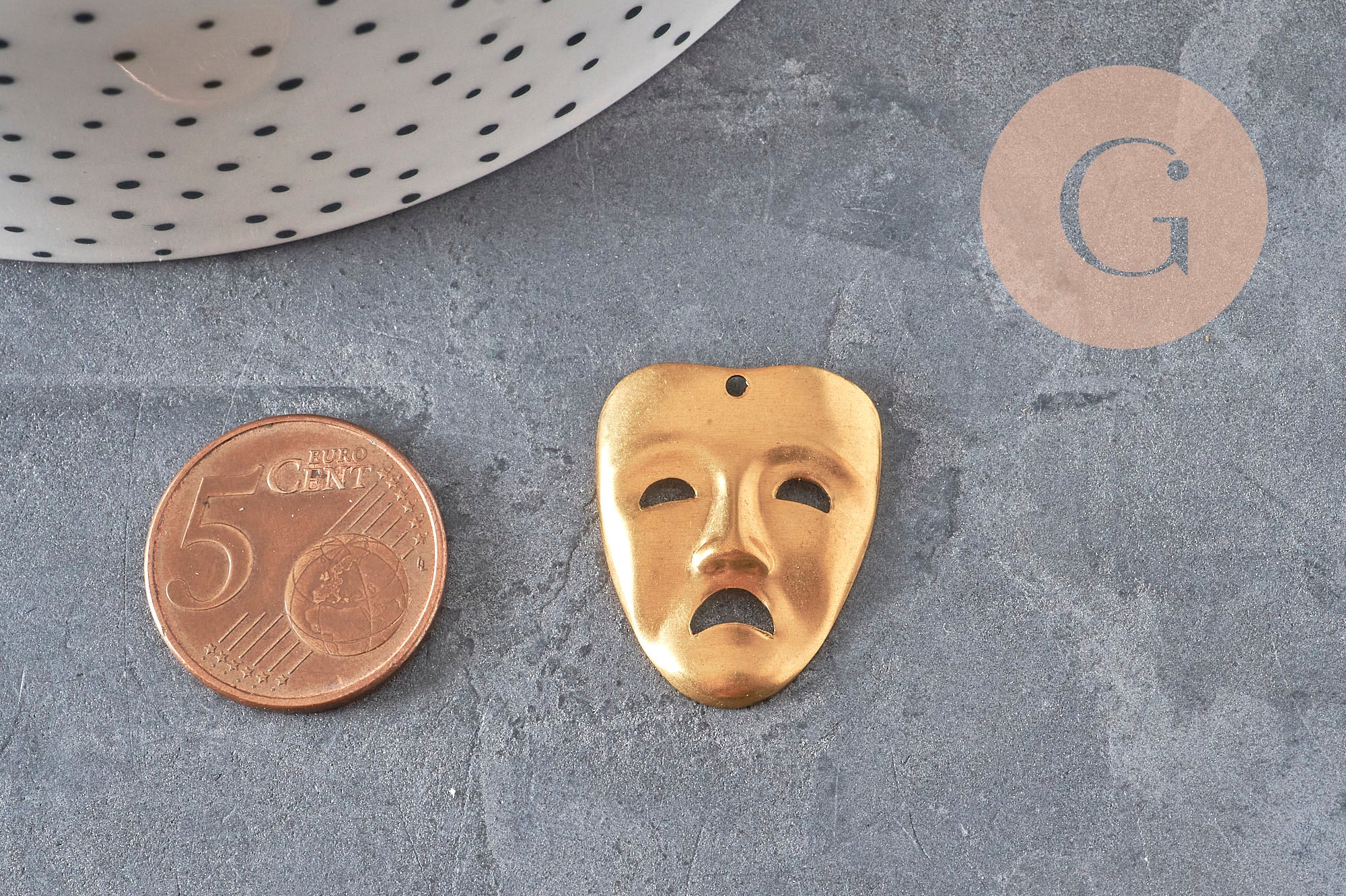 Gingerlily Pendentifs masque carnaval pendentif laiton brut 25mm