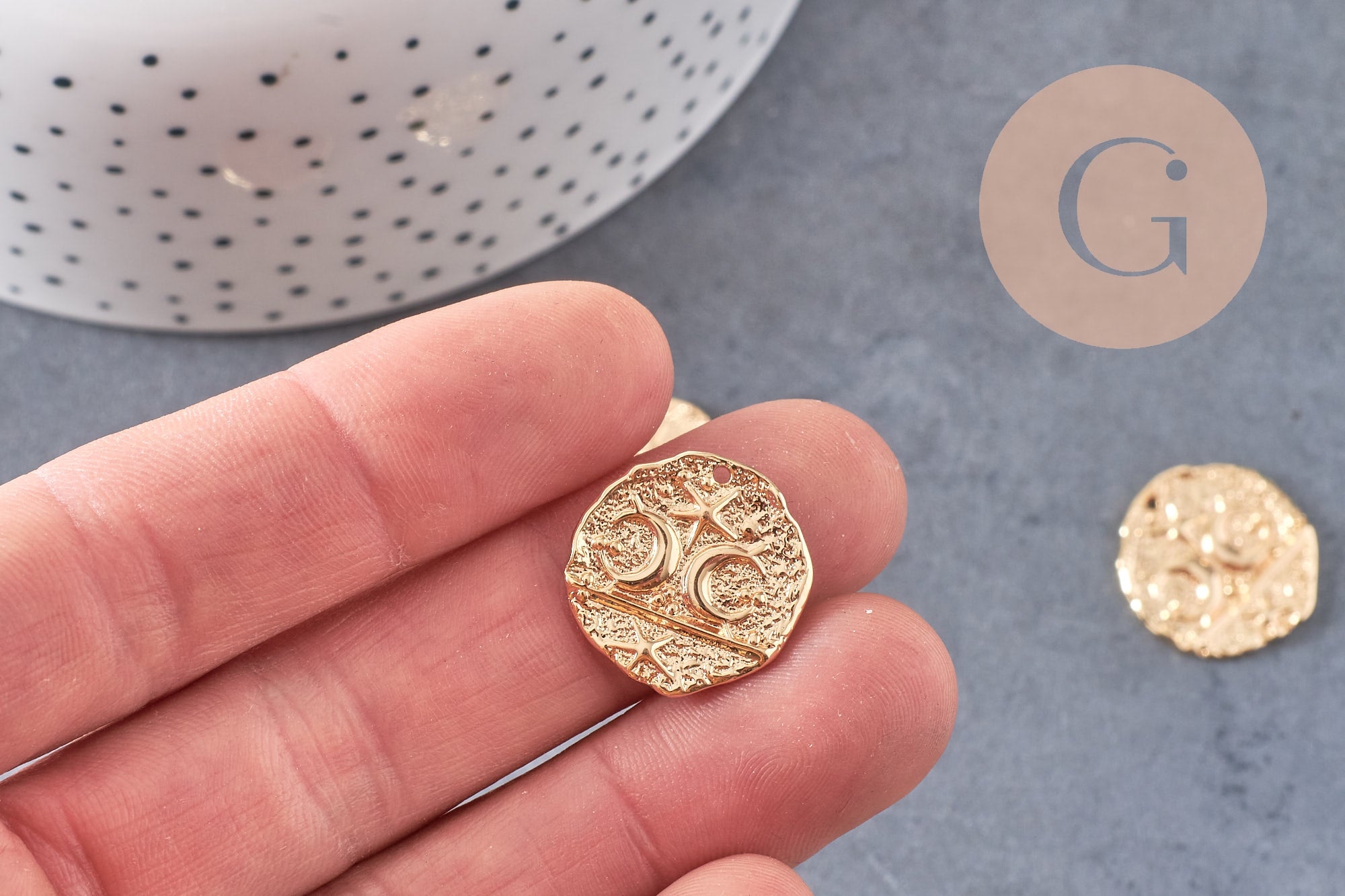 Gingerlily G10558 pendentif lune laiton doré zircon 19 mm