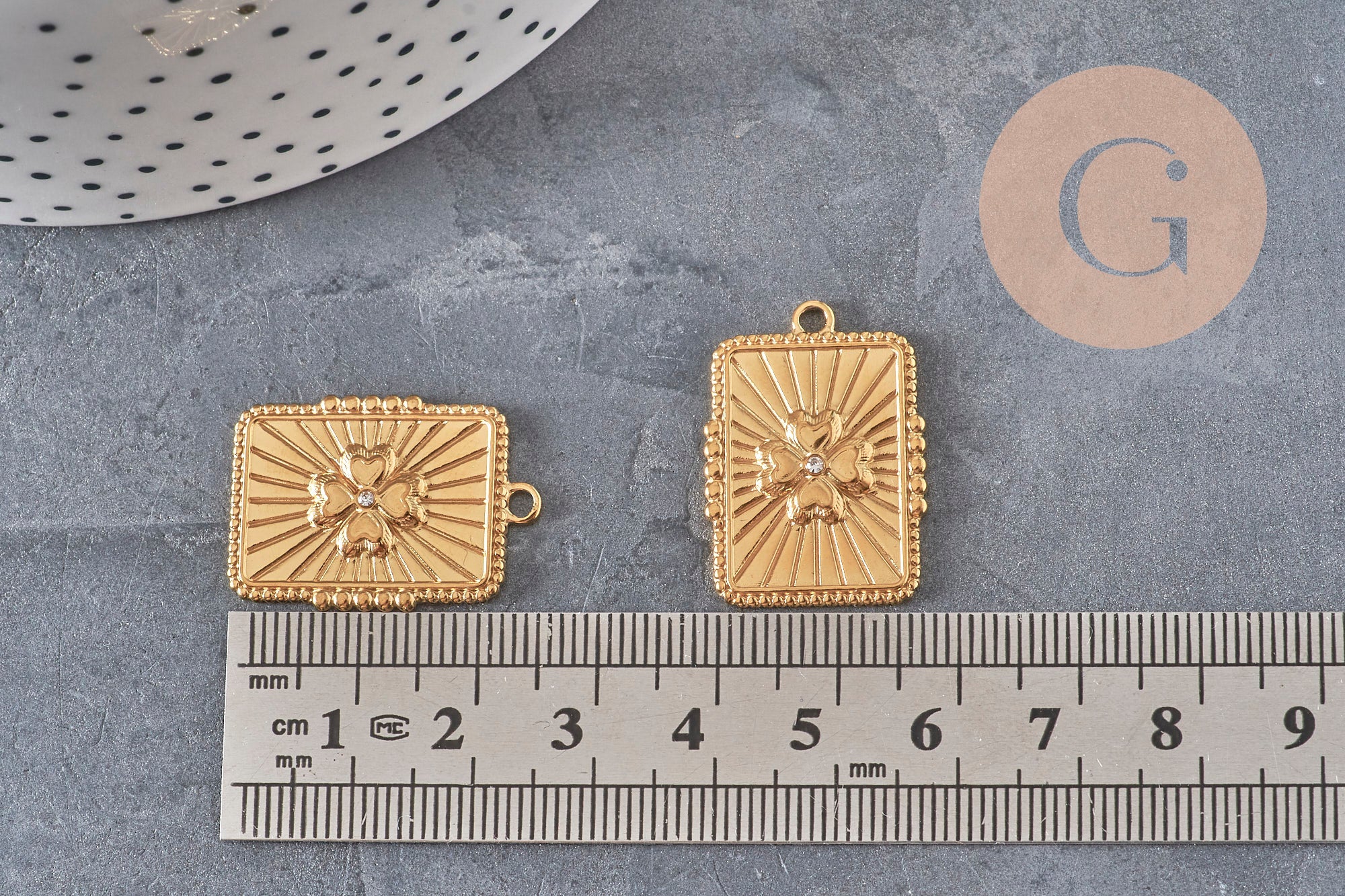 Gingerlily Pendentifs G11276 pendentif trèfle acier doré 25mm x1