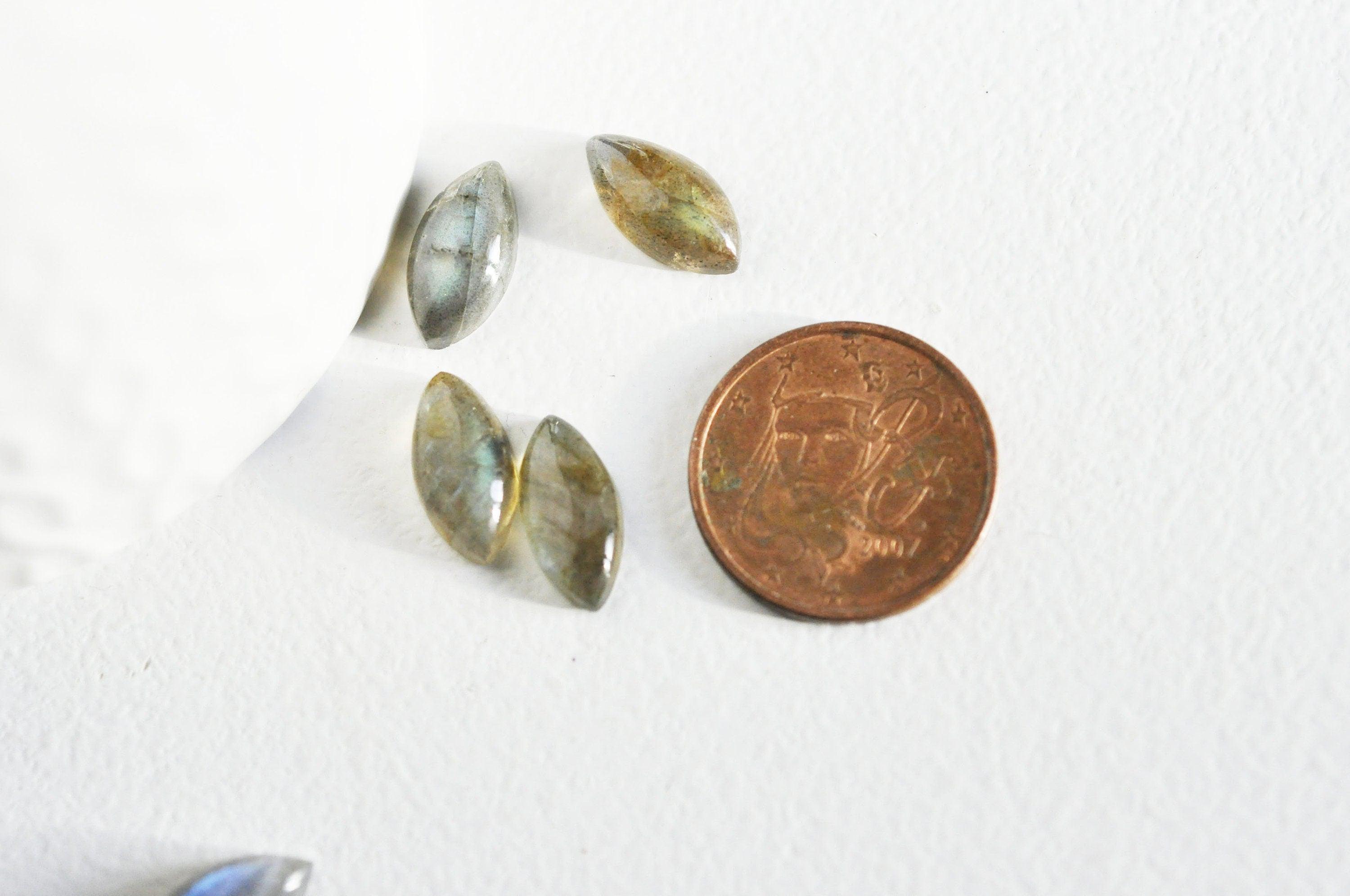 Gingerlily Cabochons G3042 cabochon labradorite navette 14x7mm