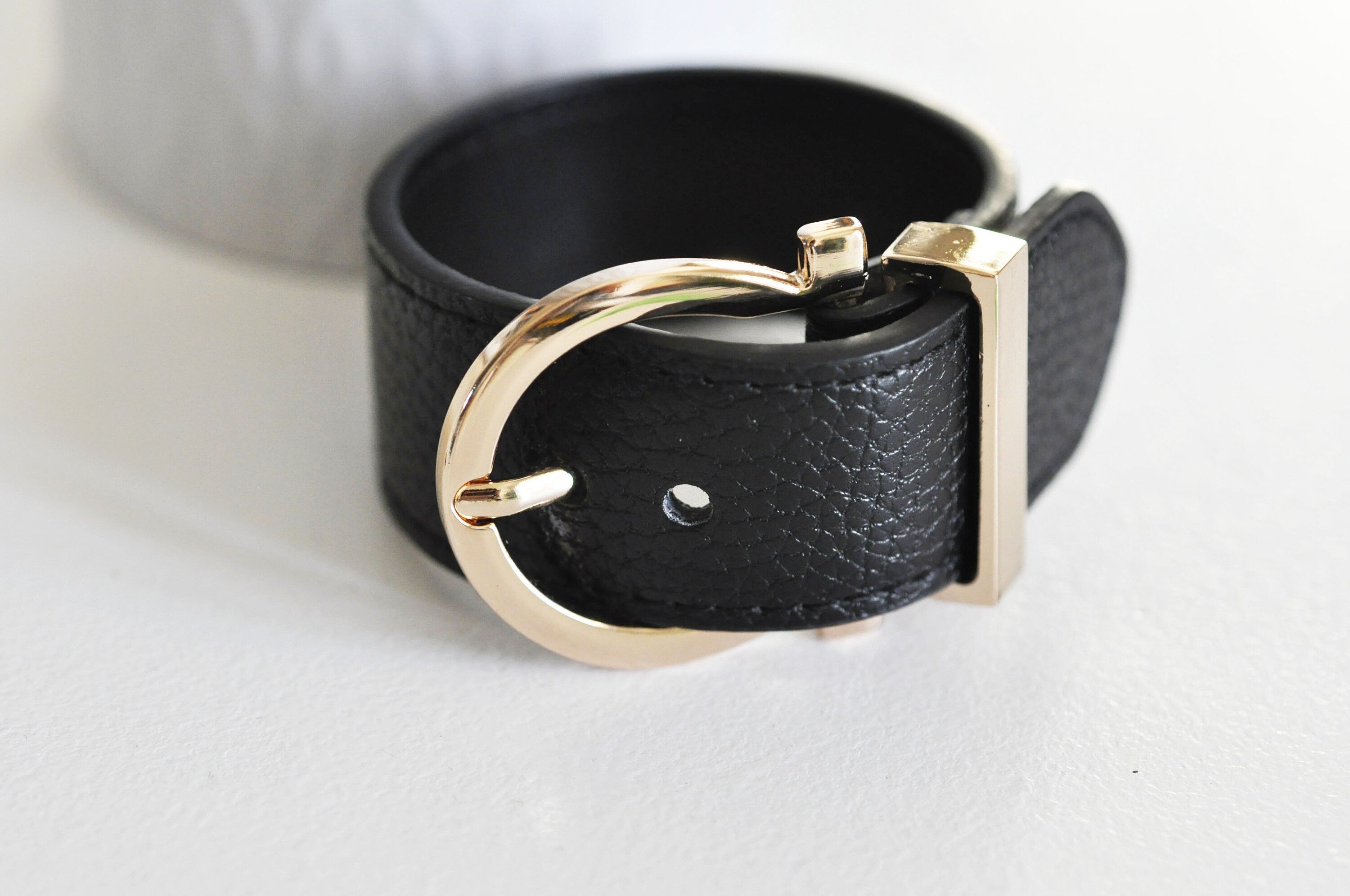 Gingerlily bracelet cuir noir boucle dorée G4790 x1