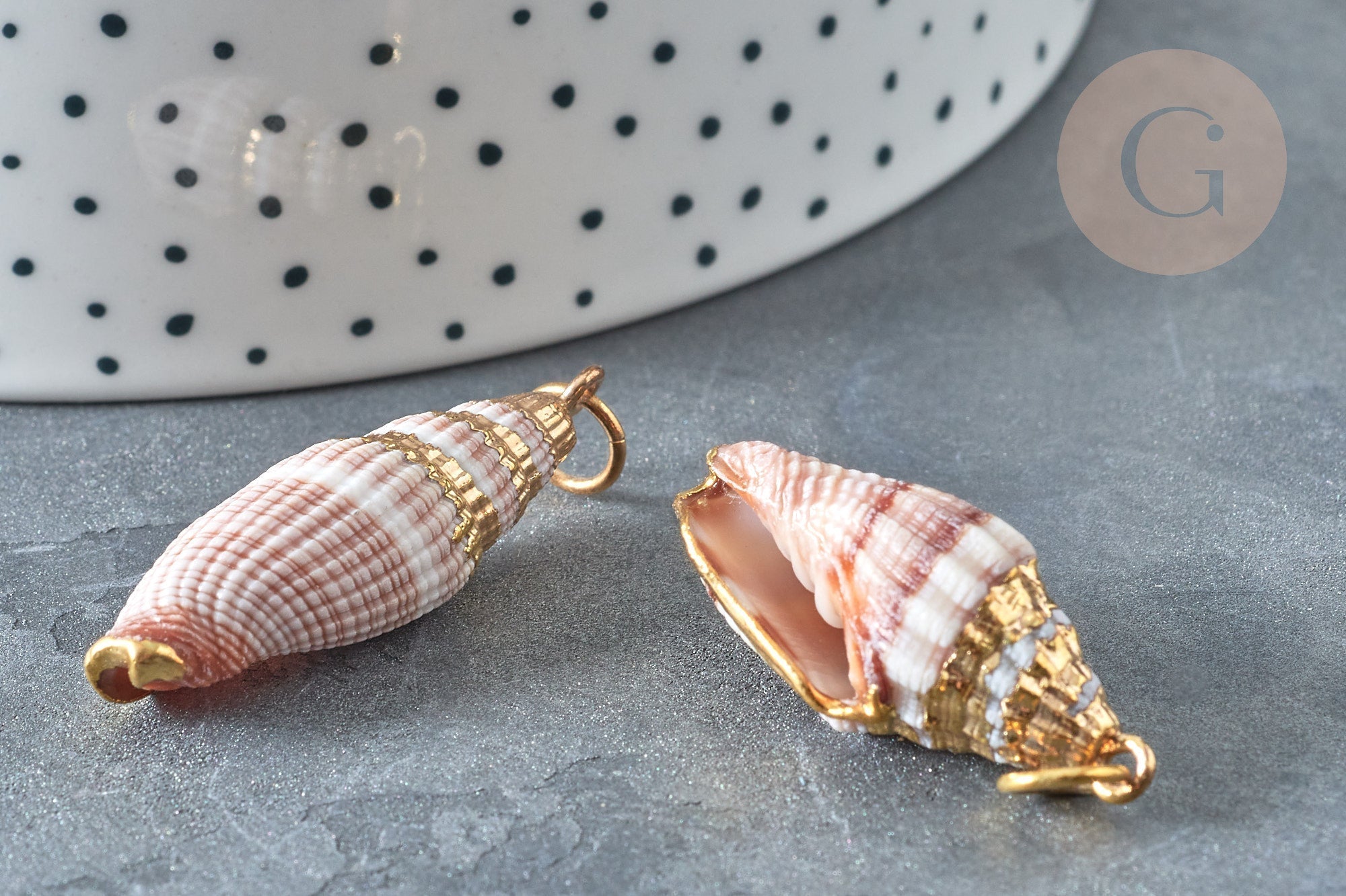 Gingerlily Pendentif coquillage spirale marron doré 30-50 mm x1