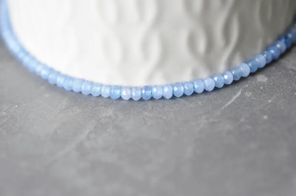 Gingerlily Perles G3909 perle abacus jade bleu 4x2mm fil 36cm