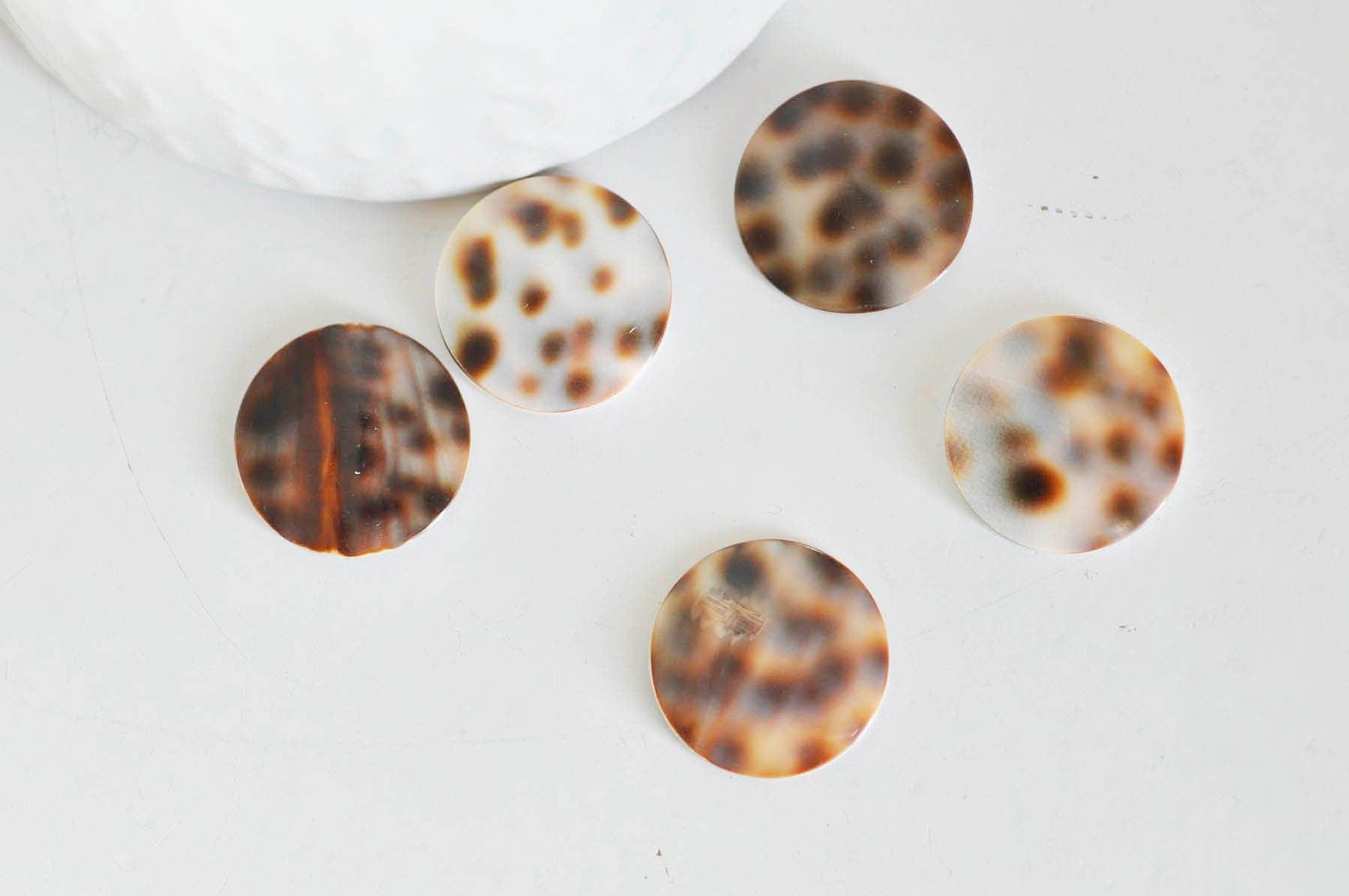 Gingerlily Cabochon nacre léopard rond 18mm les 10
