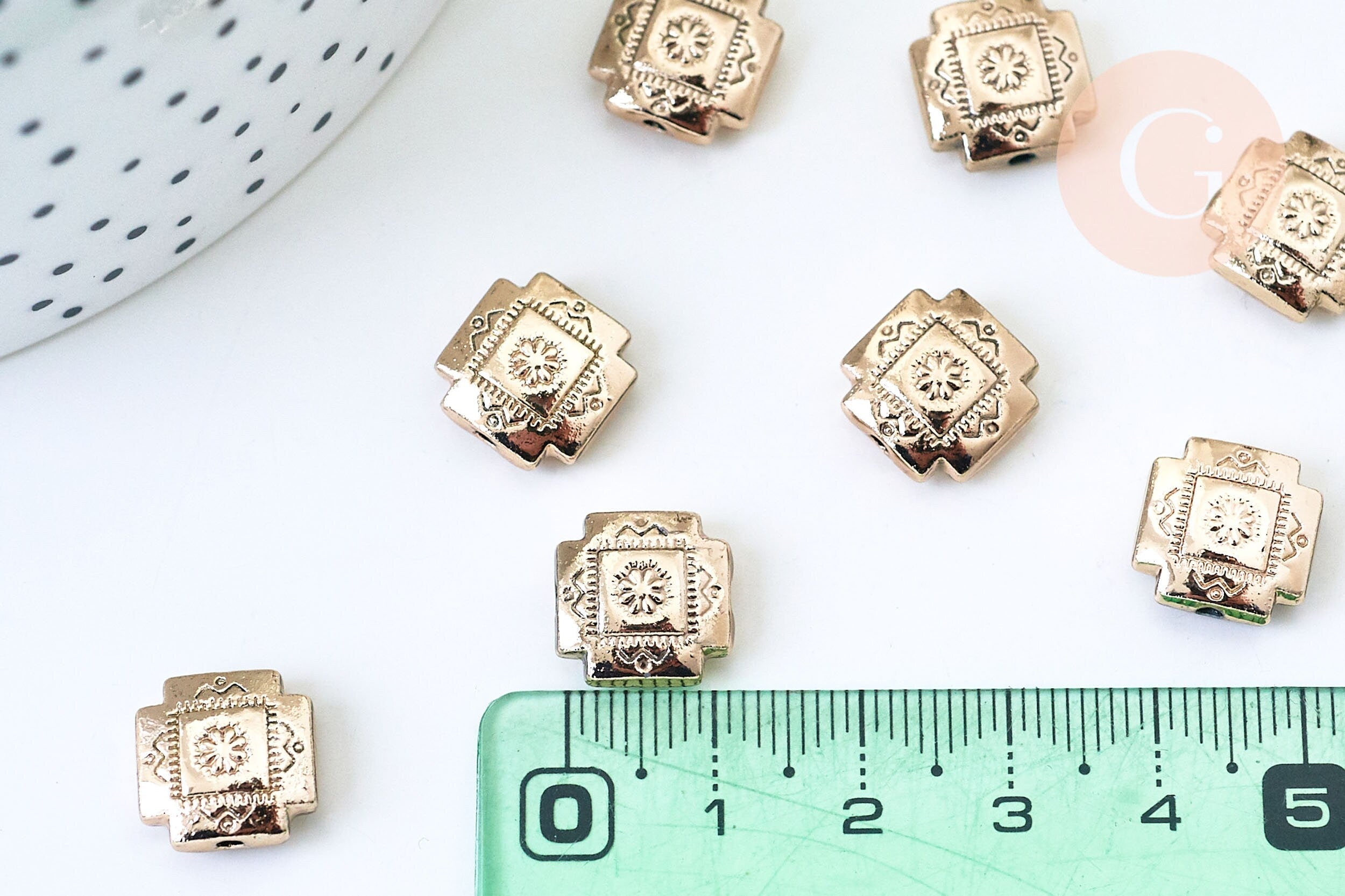 Gingerlily Perles carrées G5873 zamac doré 12mm x2 fleur