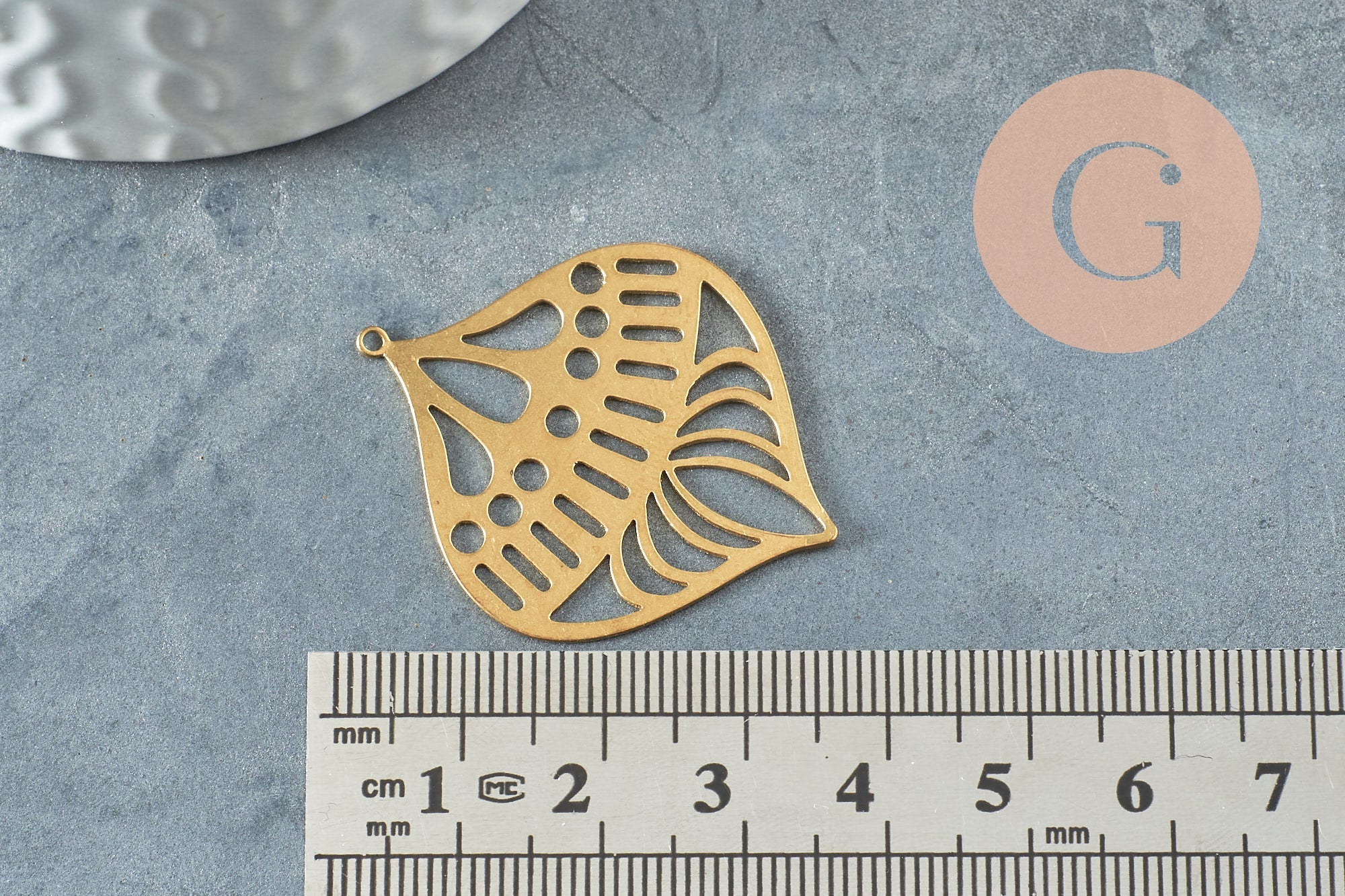Gingerlily G3228 pendentif goutte évidé laiton brut 37mm x2